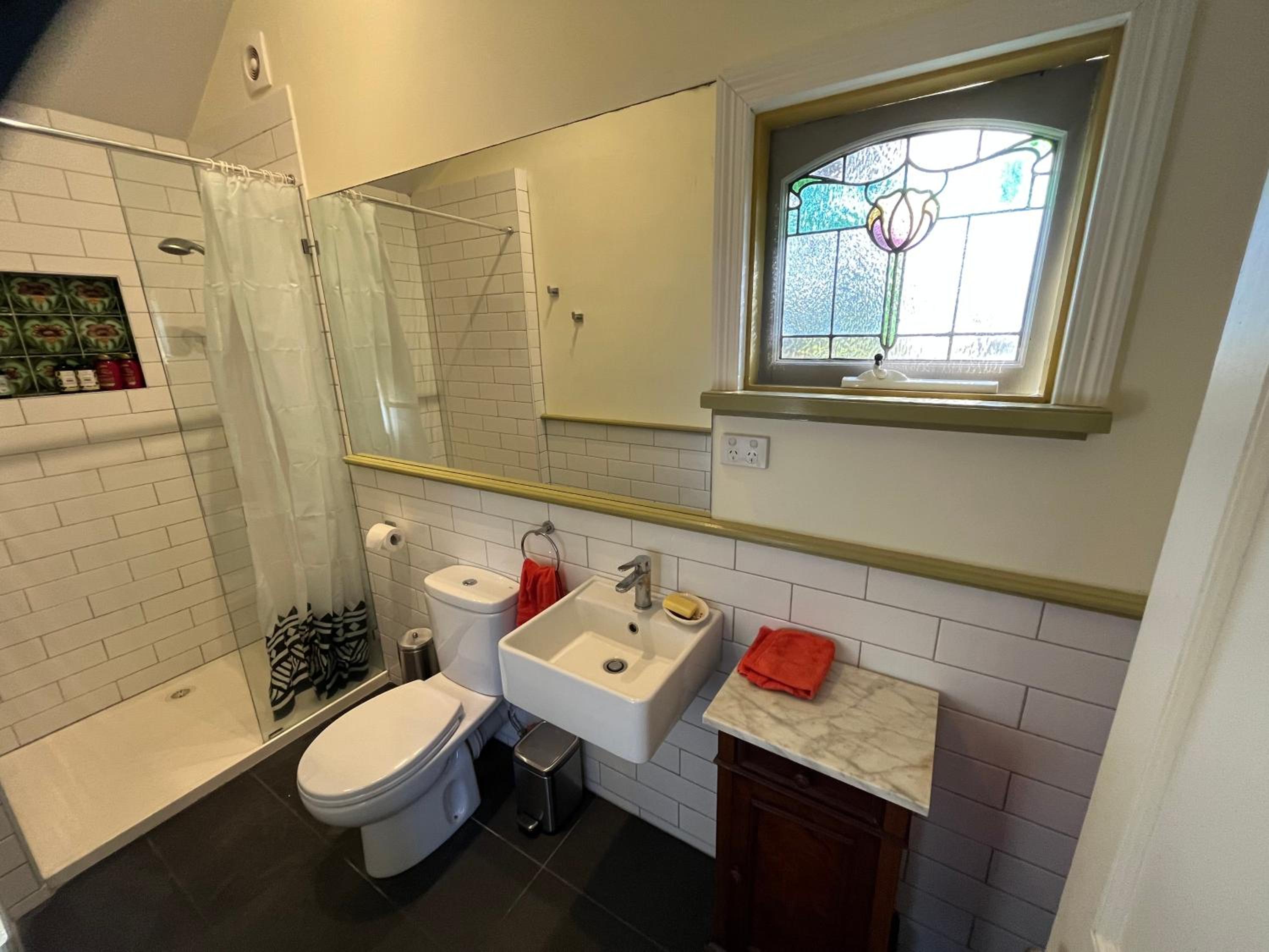The Dairy Cottage - Lake Lorne - Drysdale