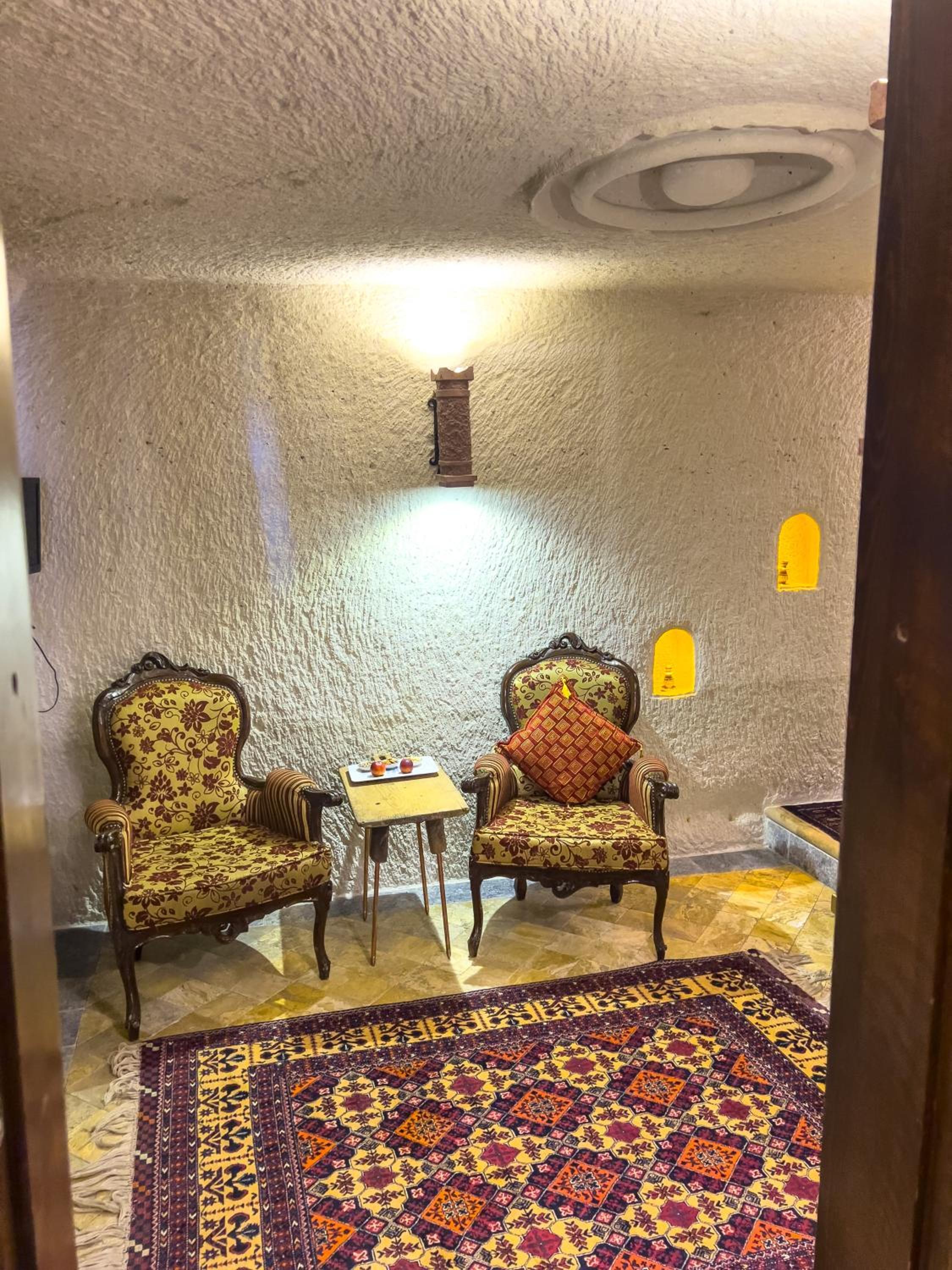 Local Cave House Hotel - Image 68