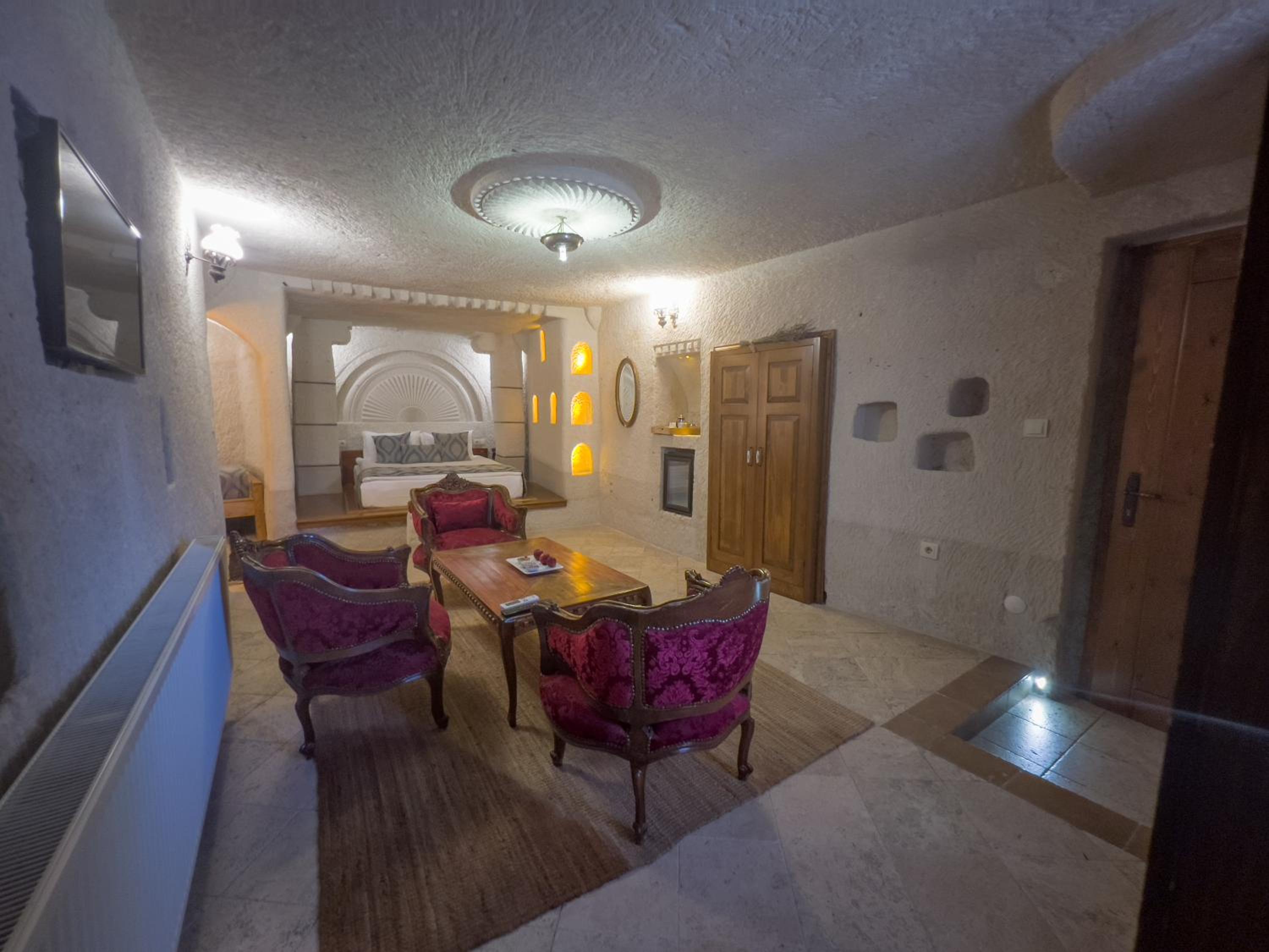 Local Cave House Hotel - Image 72
