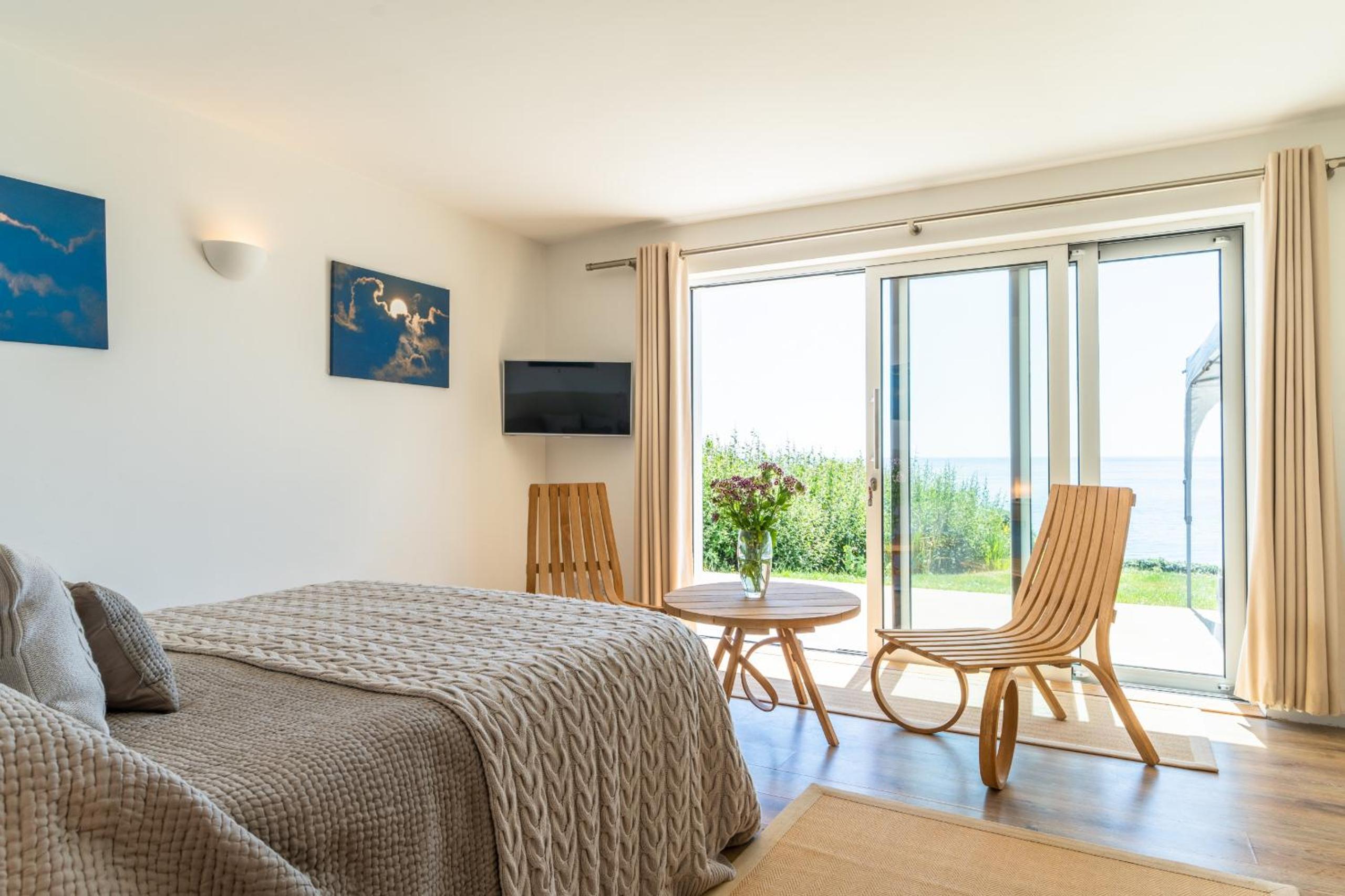 Finest Retreats - Avalon Sea Views view 5