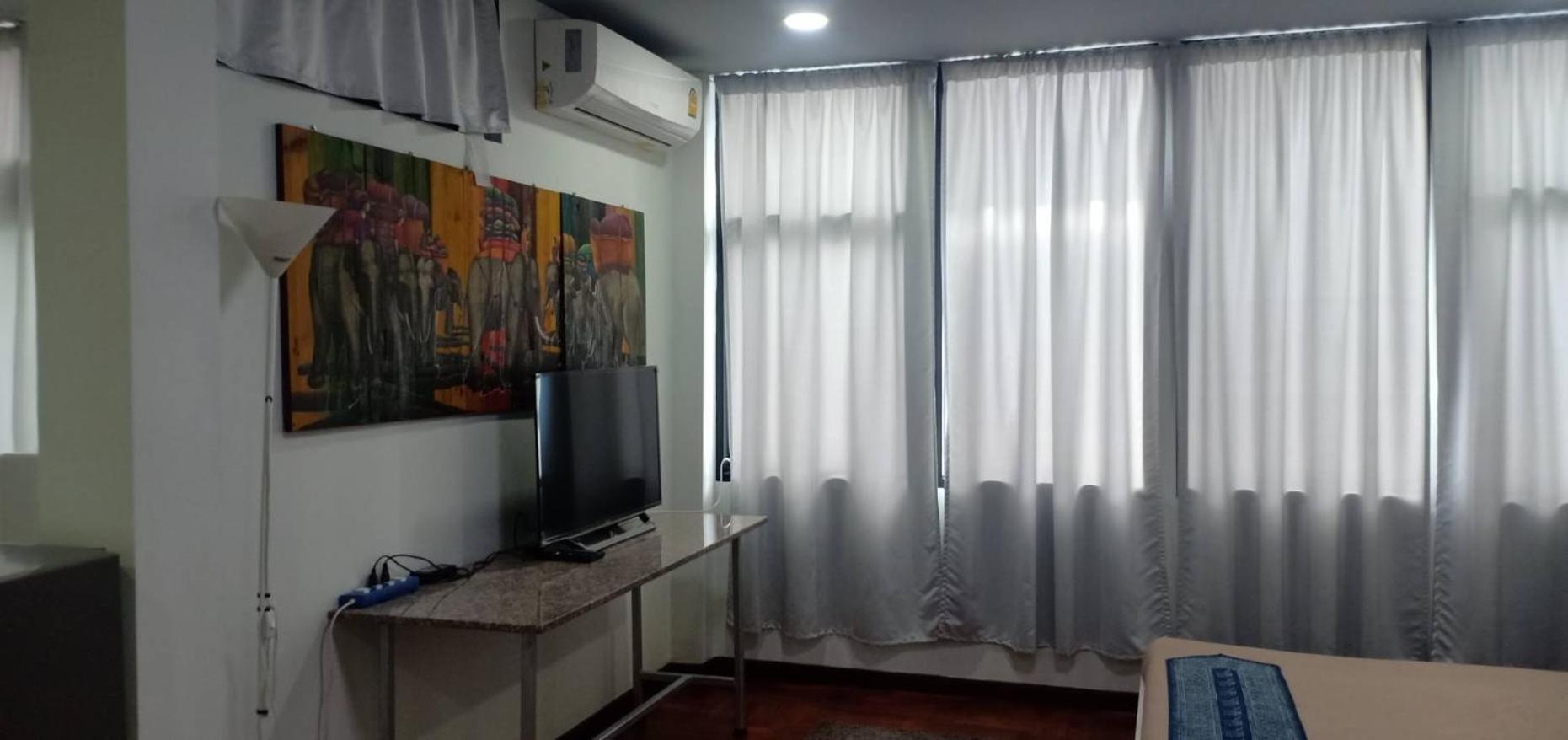 Sriyanar Place