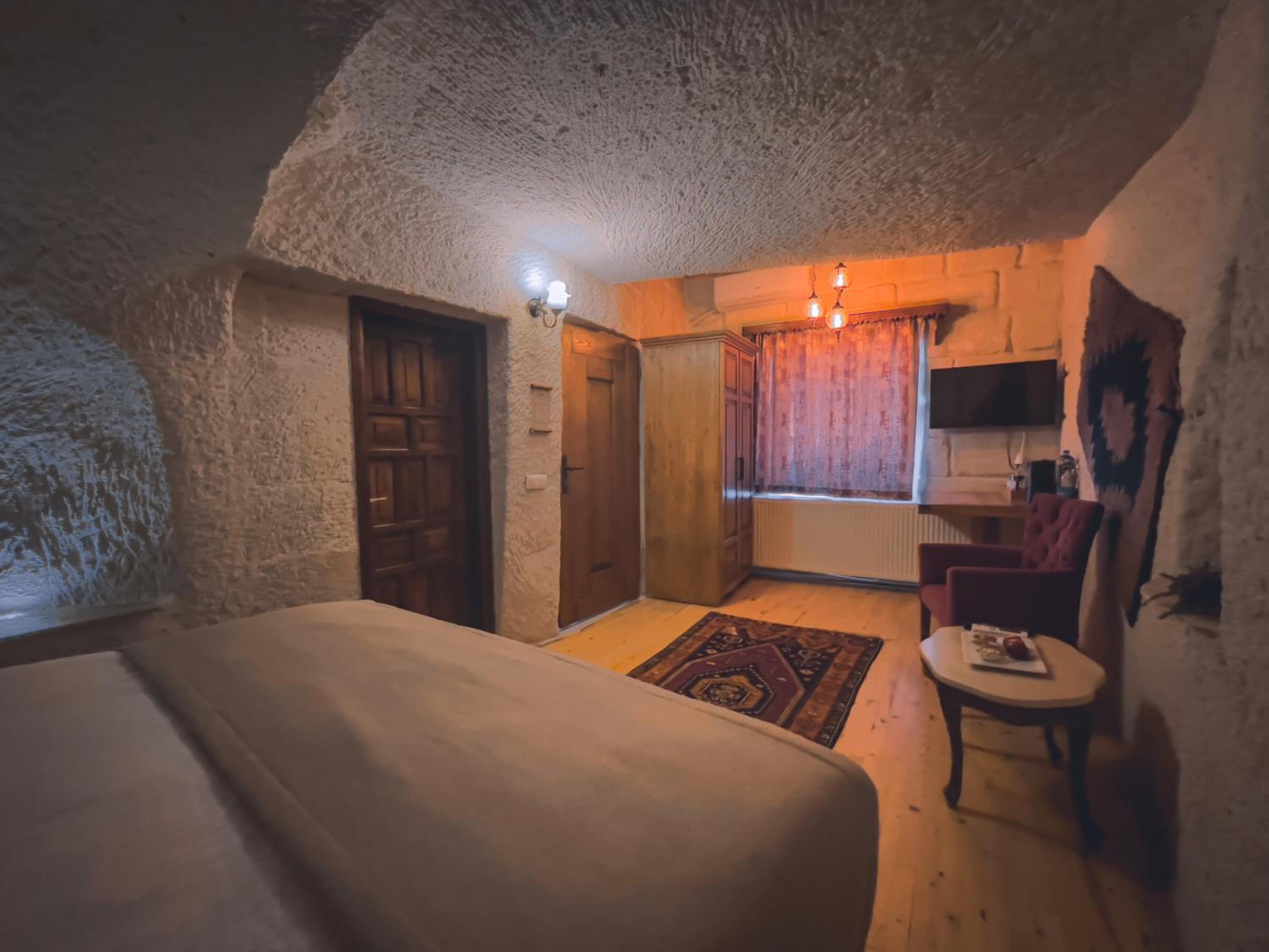 Local Cave House Hotel - Image 140