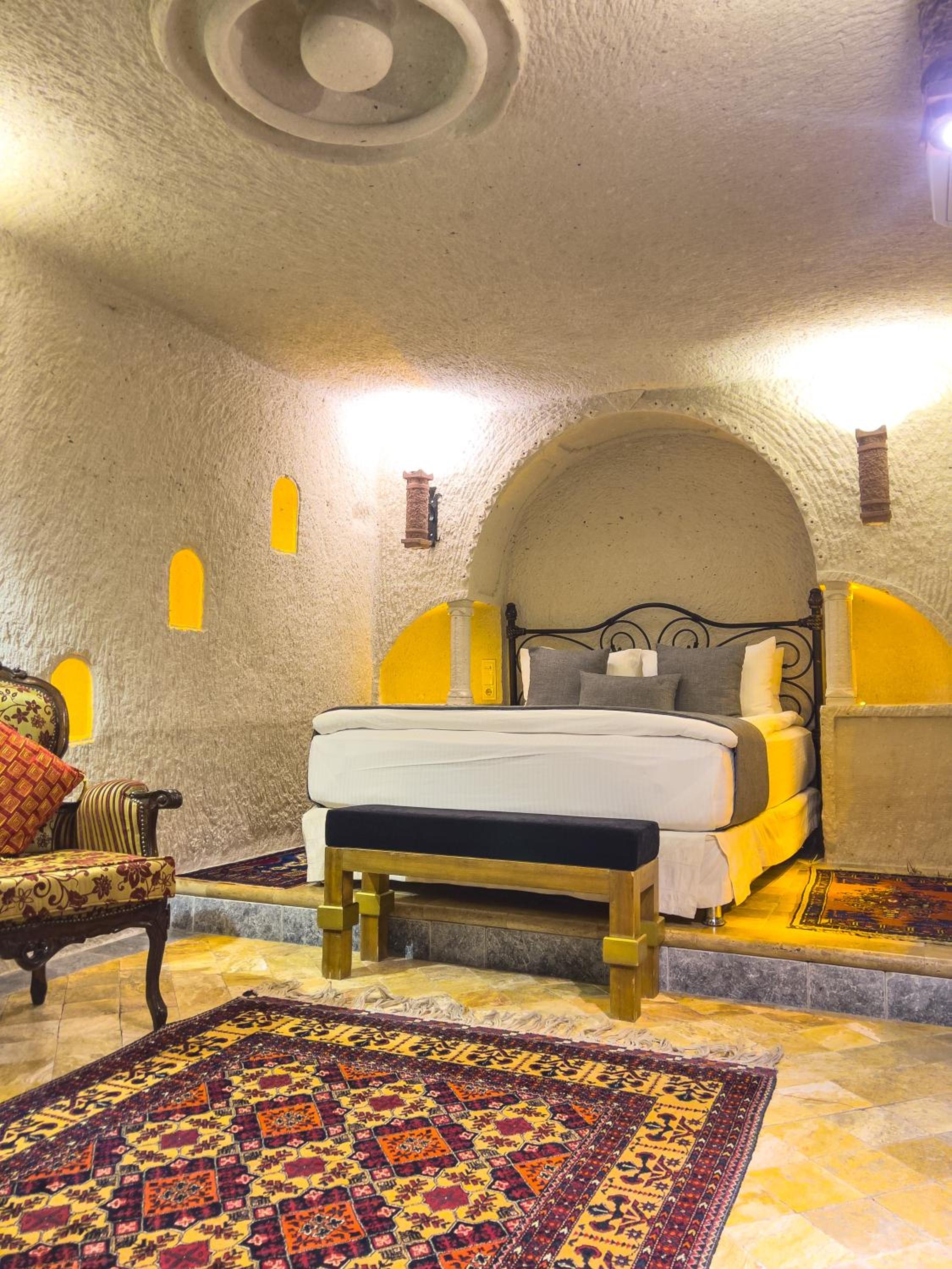 Local Cave House Hotel - Image 113