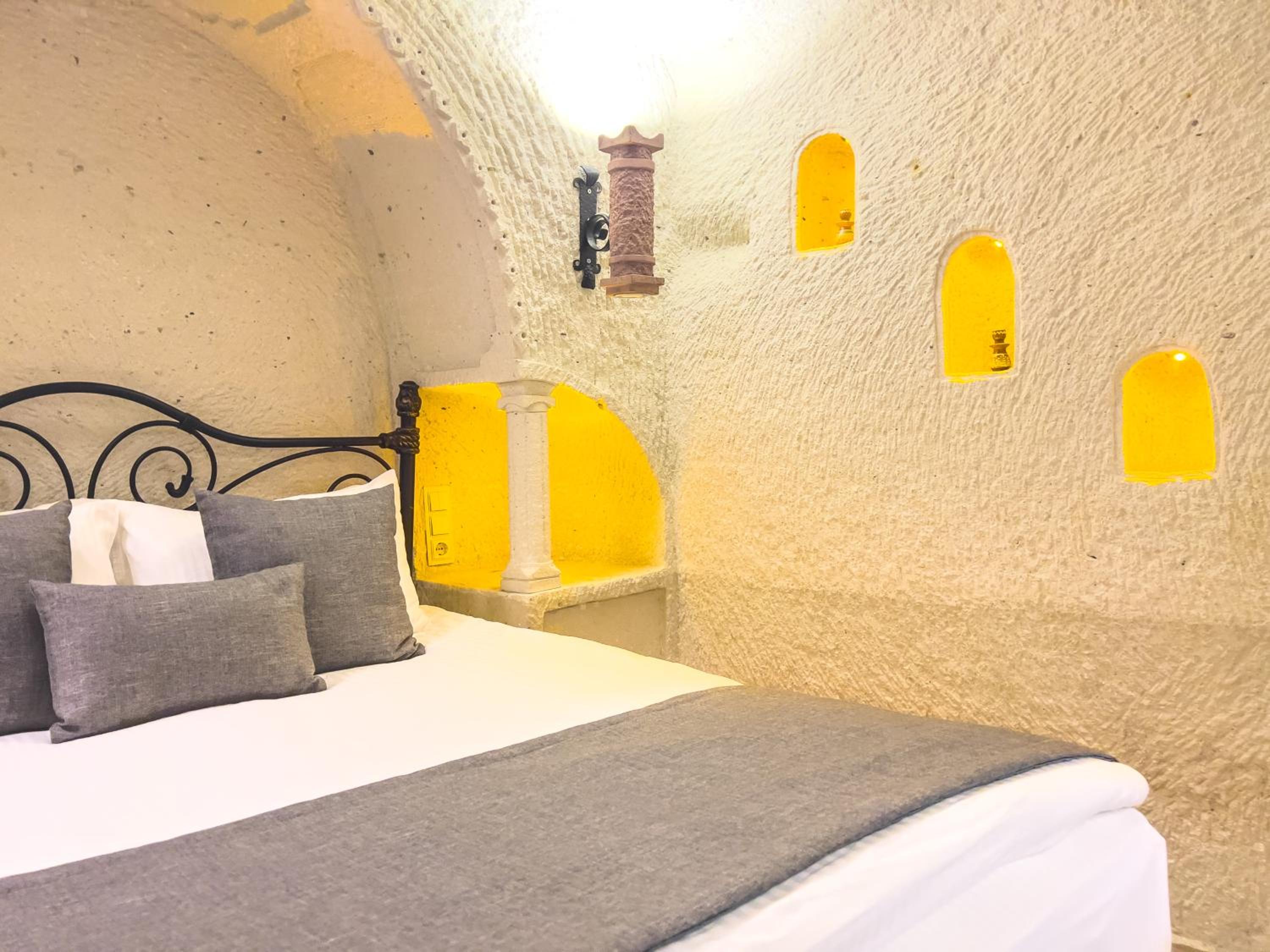 Local Cave House Hotel - Image 155