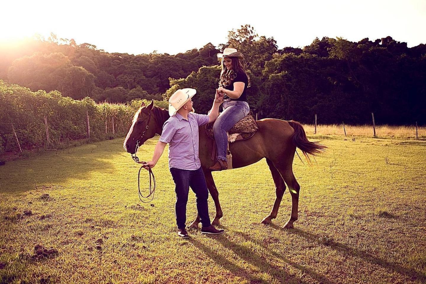 Hospedagem Bela Roça - Lareira, Passeio a cavalo, ovelhas