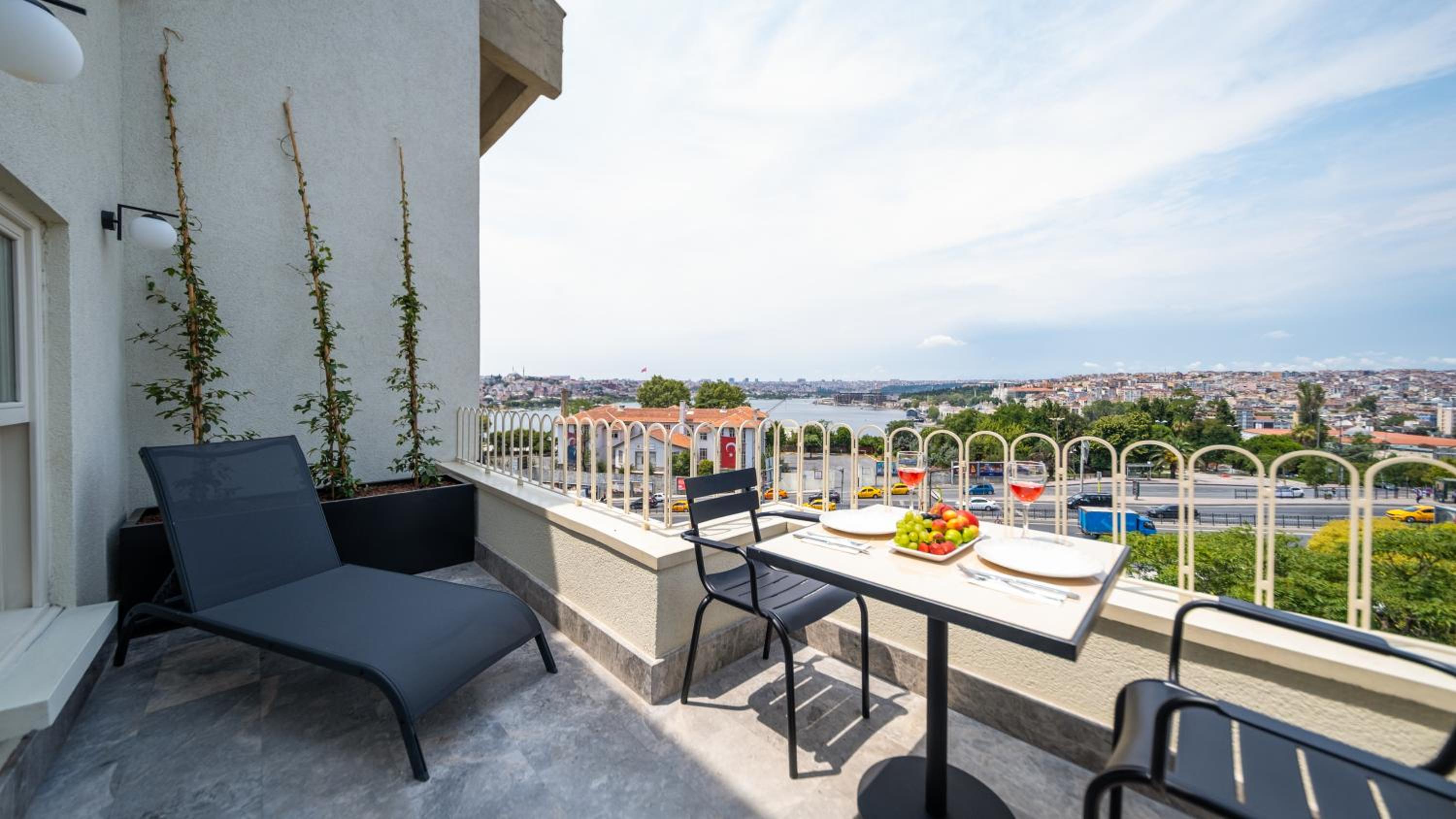 The Gift Otel - Image 20