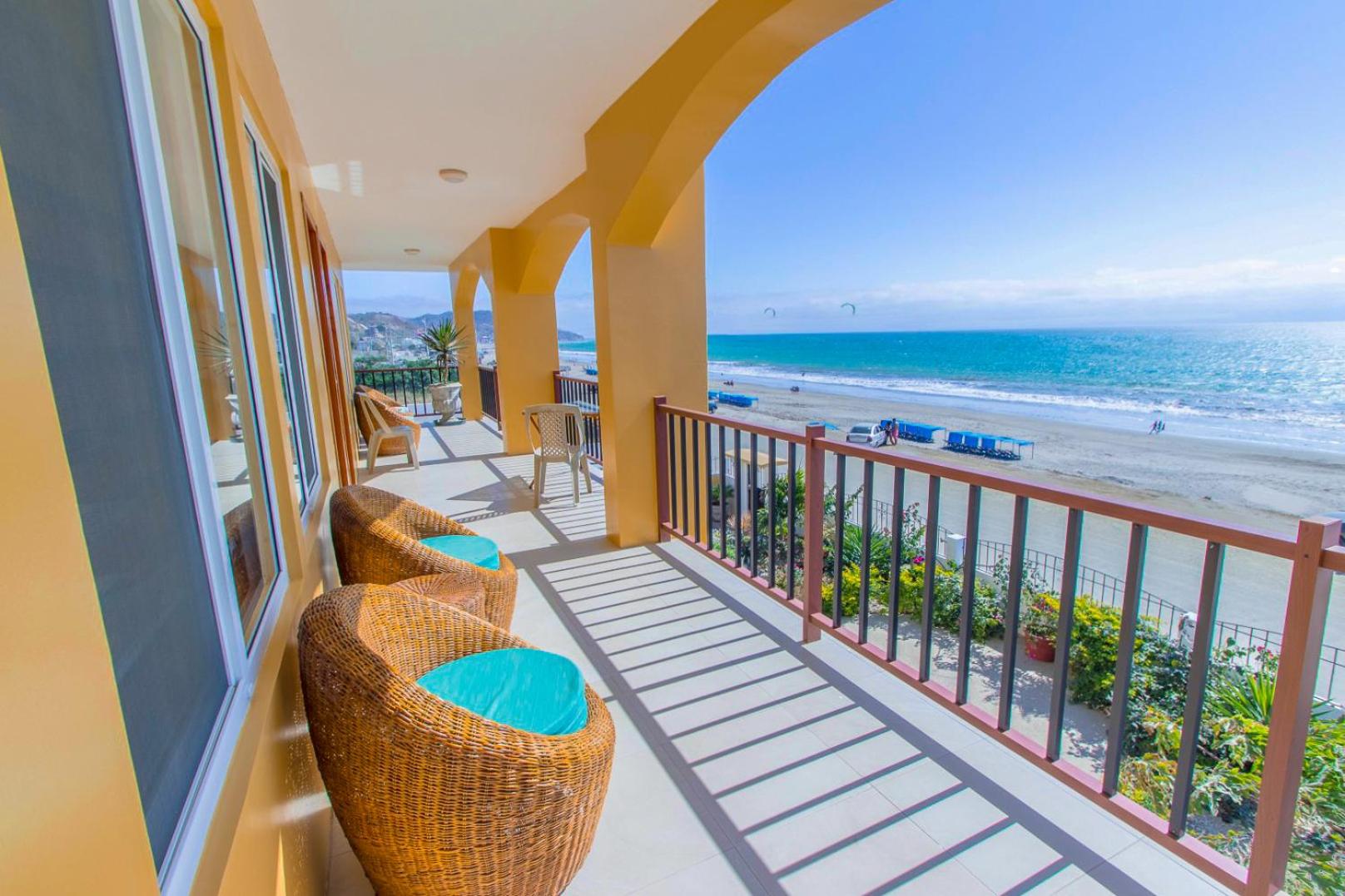 Beso del Sol view 4
