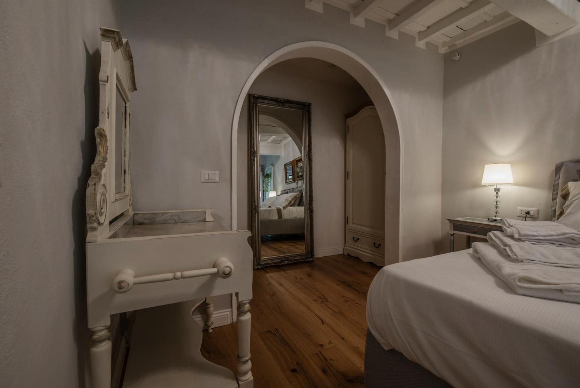 Peruzzi Royal Suite