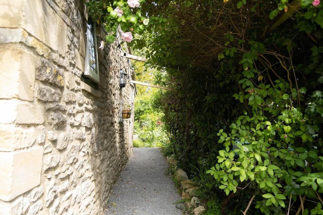 Lovely property in the heart of Somerset view 4