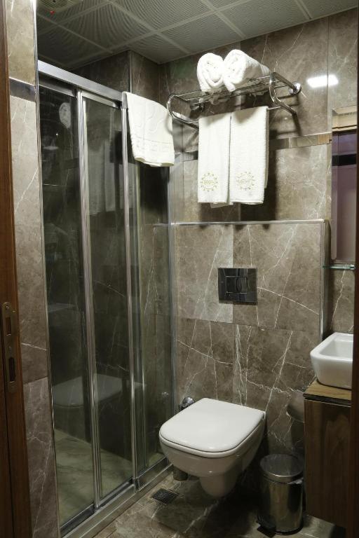 Istanbul River Hotel - Image 12