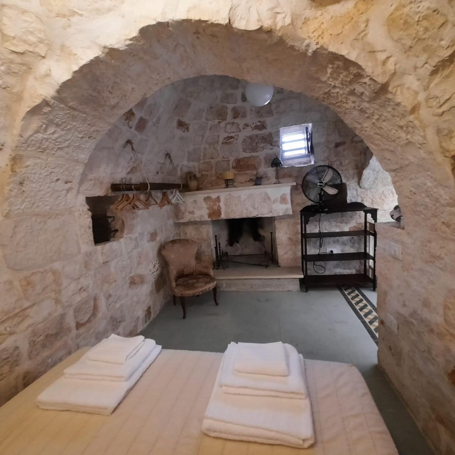 TRULLO PIETRAPOESIA