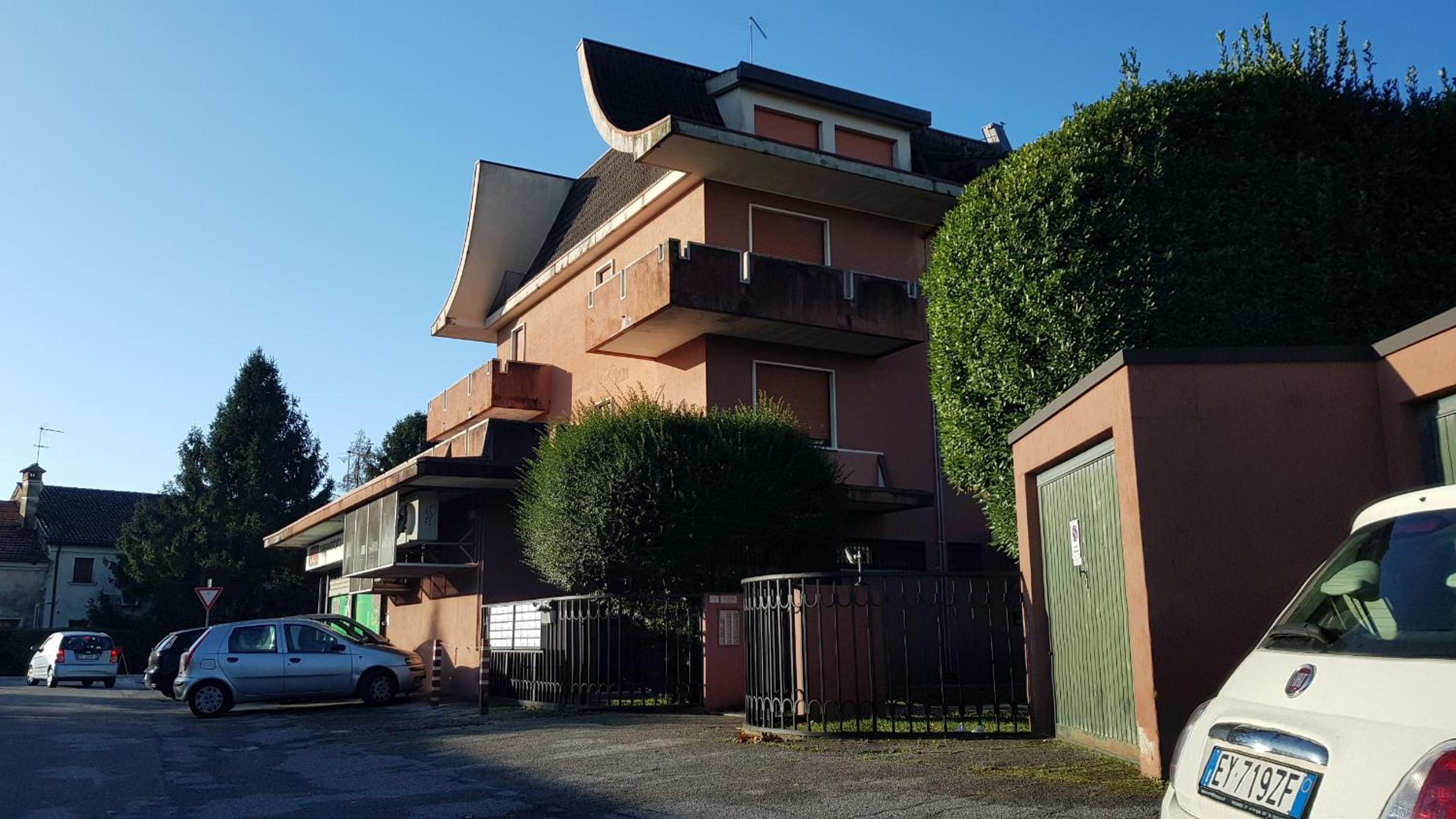 OTB Italia 3 - Ampio appartamento tra Venezia e Treviso con 3 camere e terrazze panoramiche view 2
