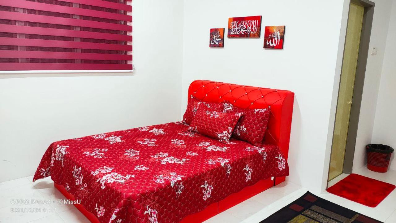 Rania Homestay With Private Pool Seri Iskandar Perak Near UTP UITM view 2