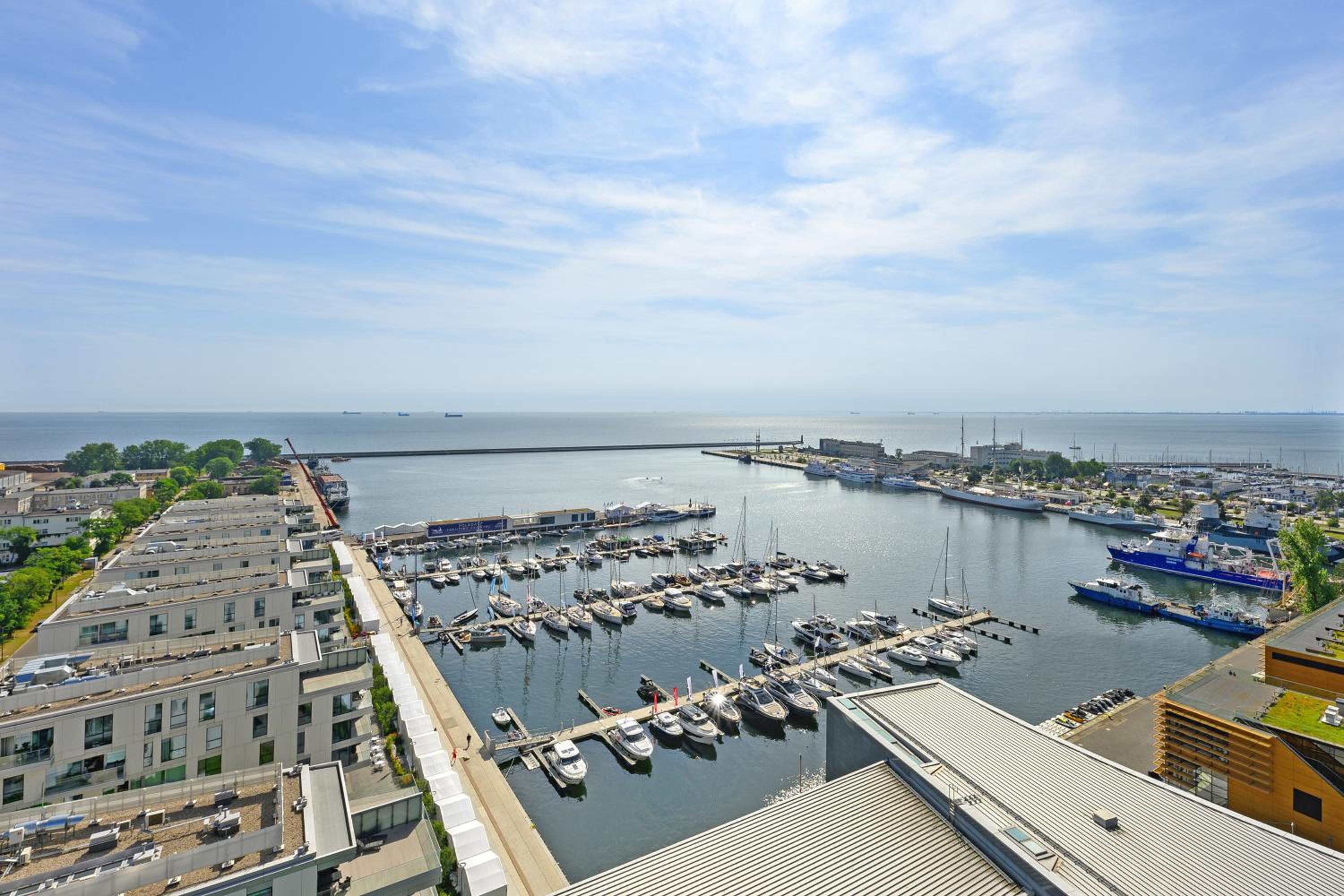 SEA TOWERS Panorama Apartments by Noclegi Renters