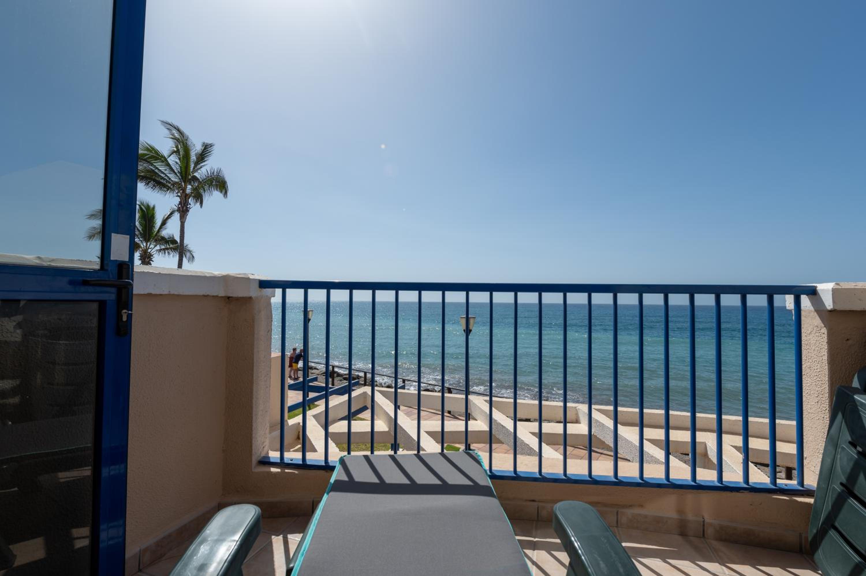 Apartamentos Playa Feliz