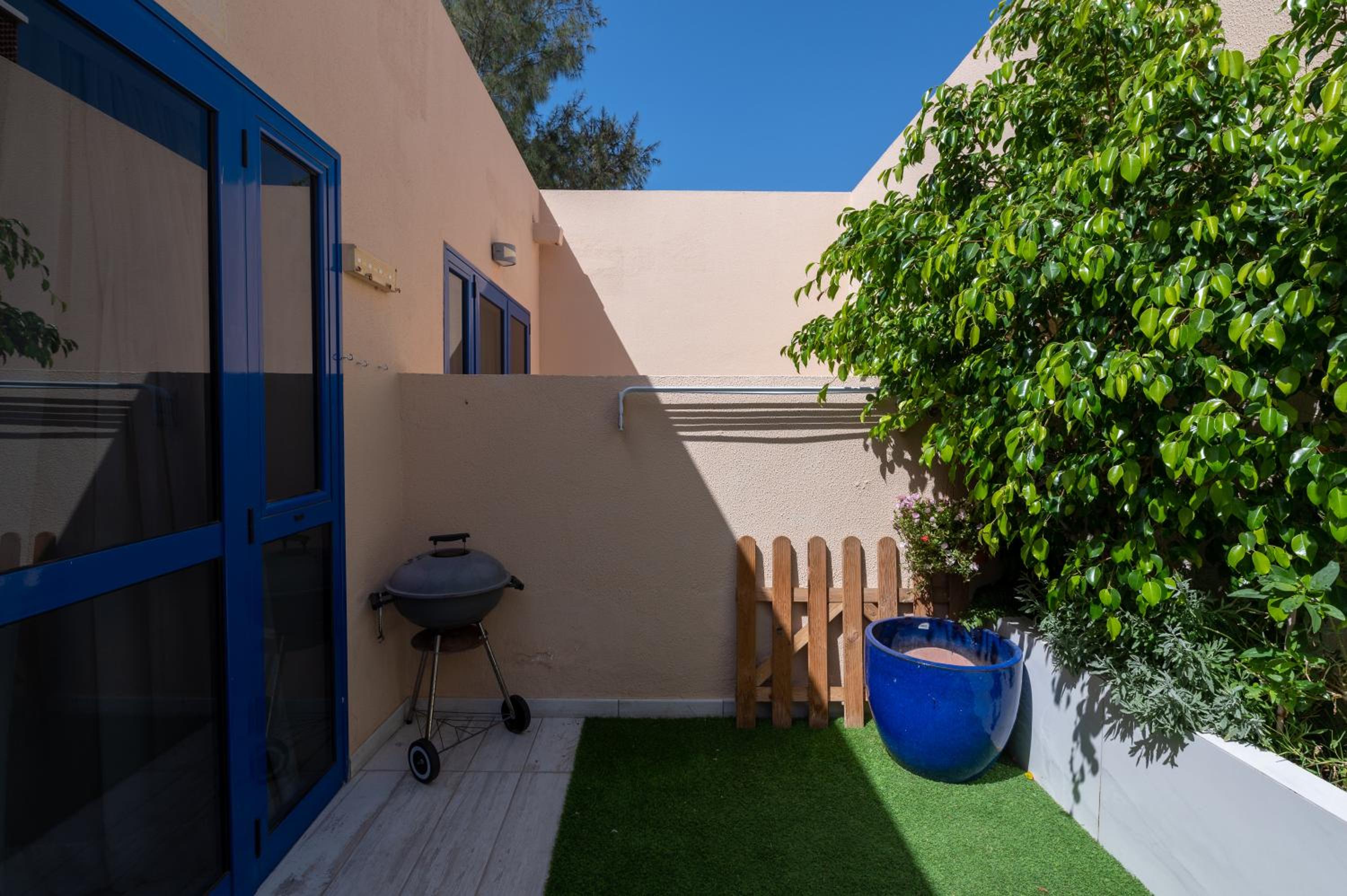 Apartamentos Playa Feliz