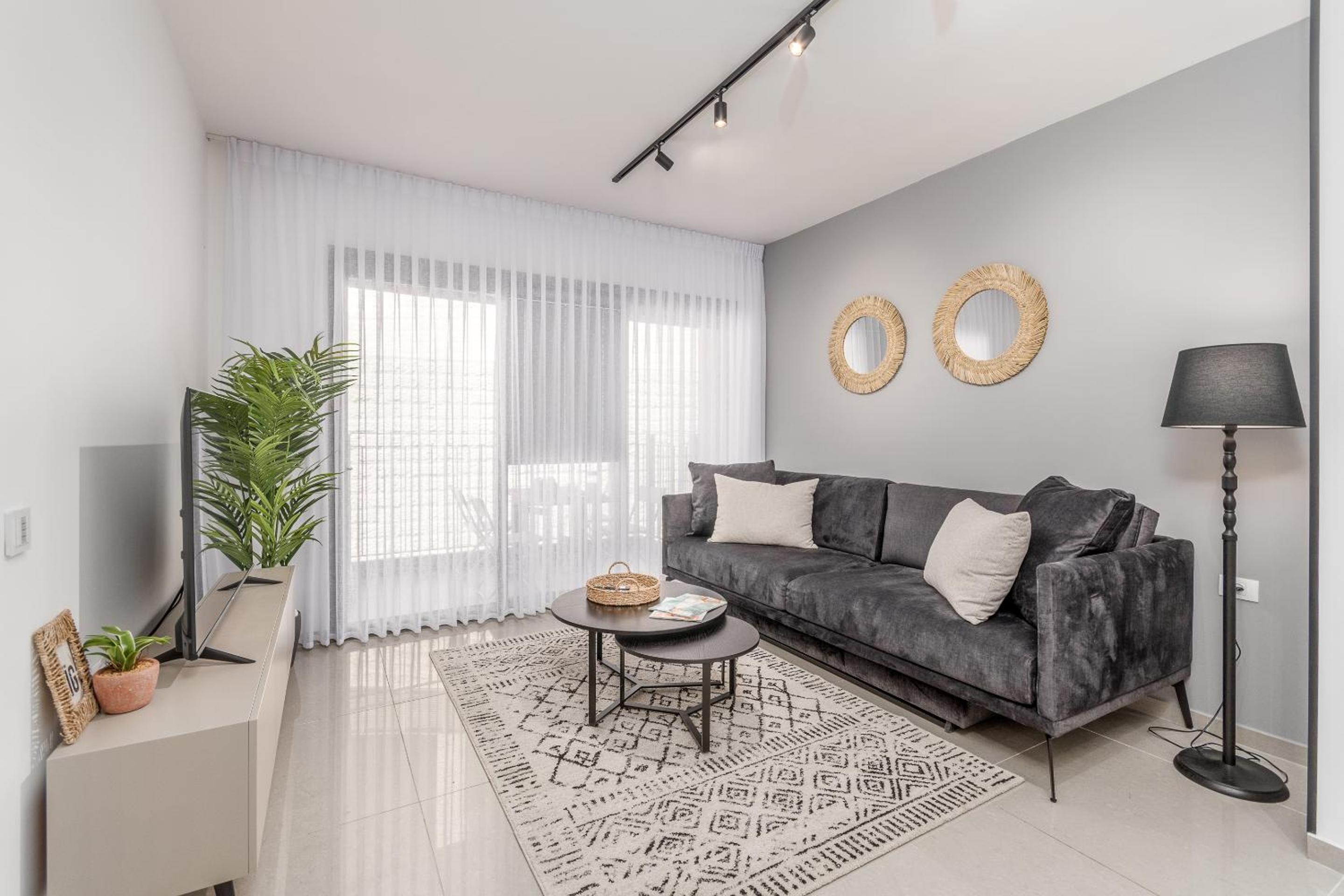 Haneviim Boutique - Mamilla Area sea-u jerusalem view 3