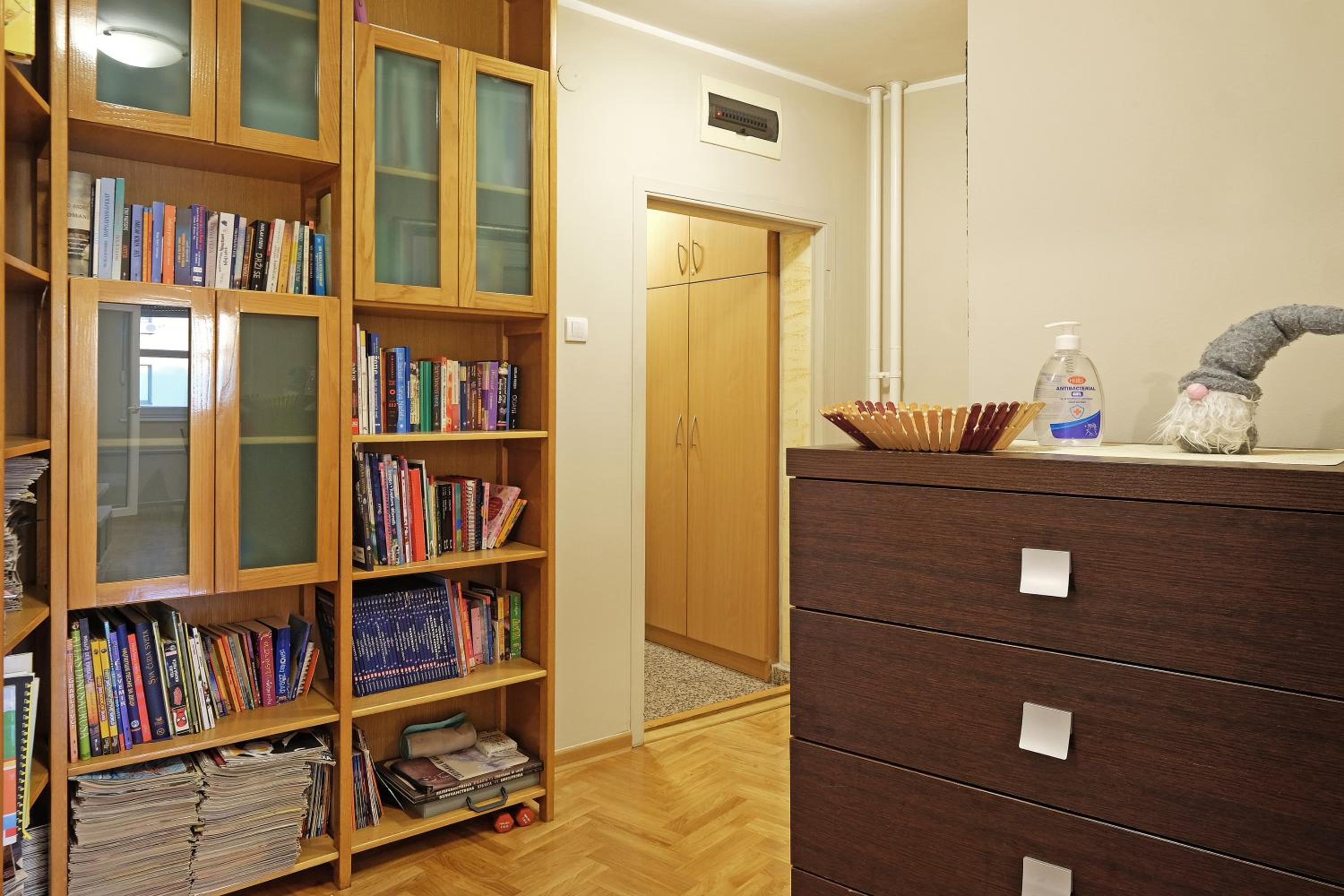 Photo 8