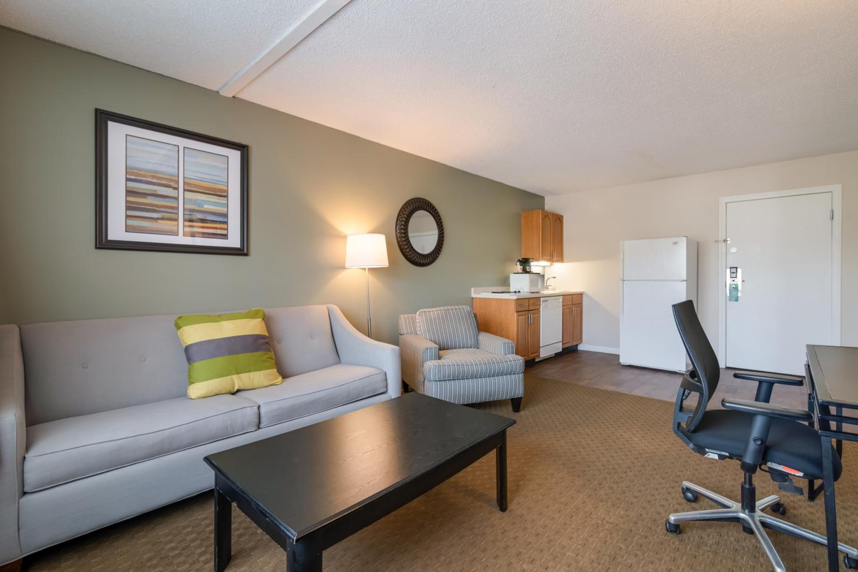 Quality Inn & Suites Auburn I-95
