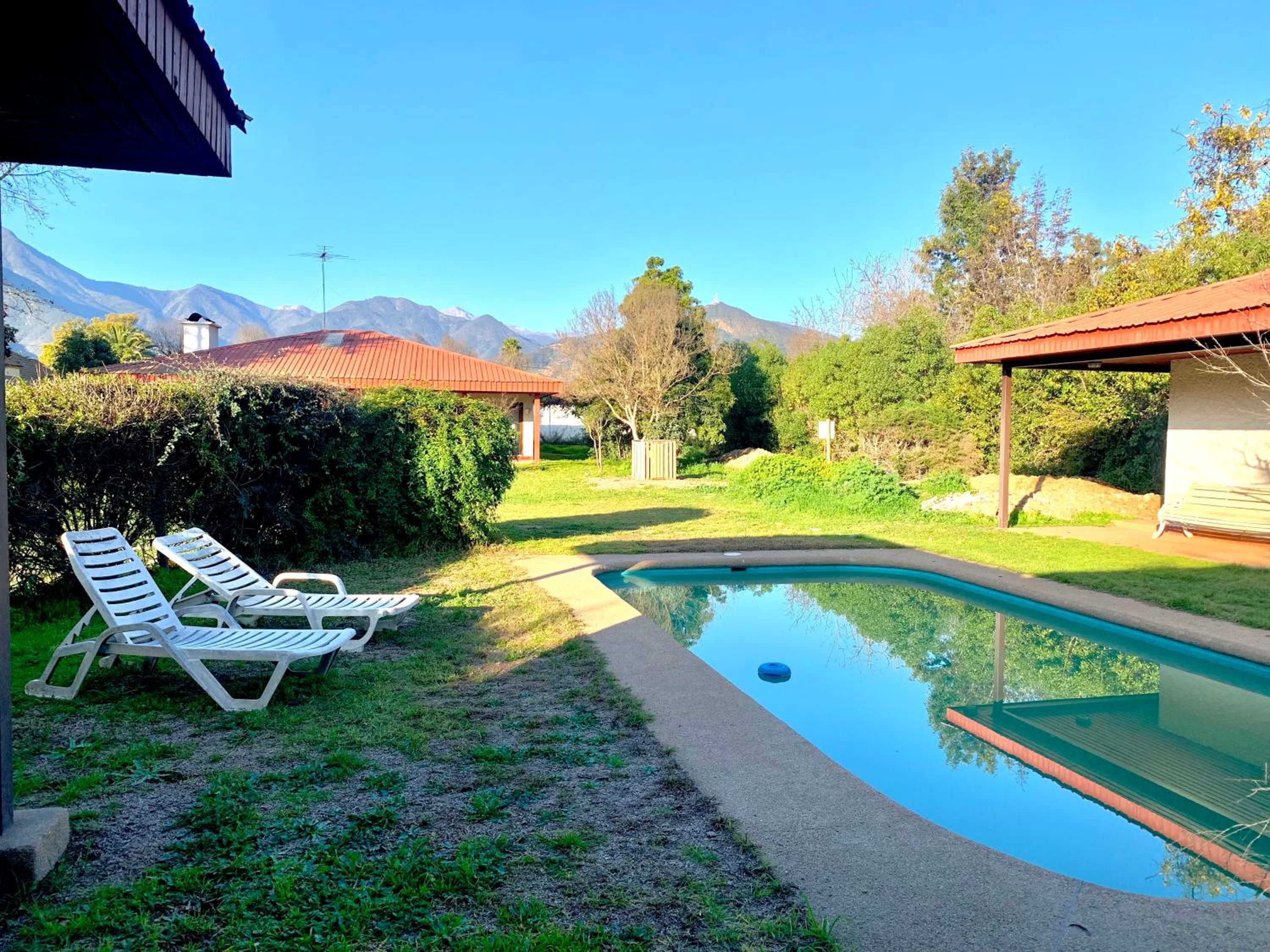 Casa tranquila y central con piscina en Olmué