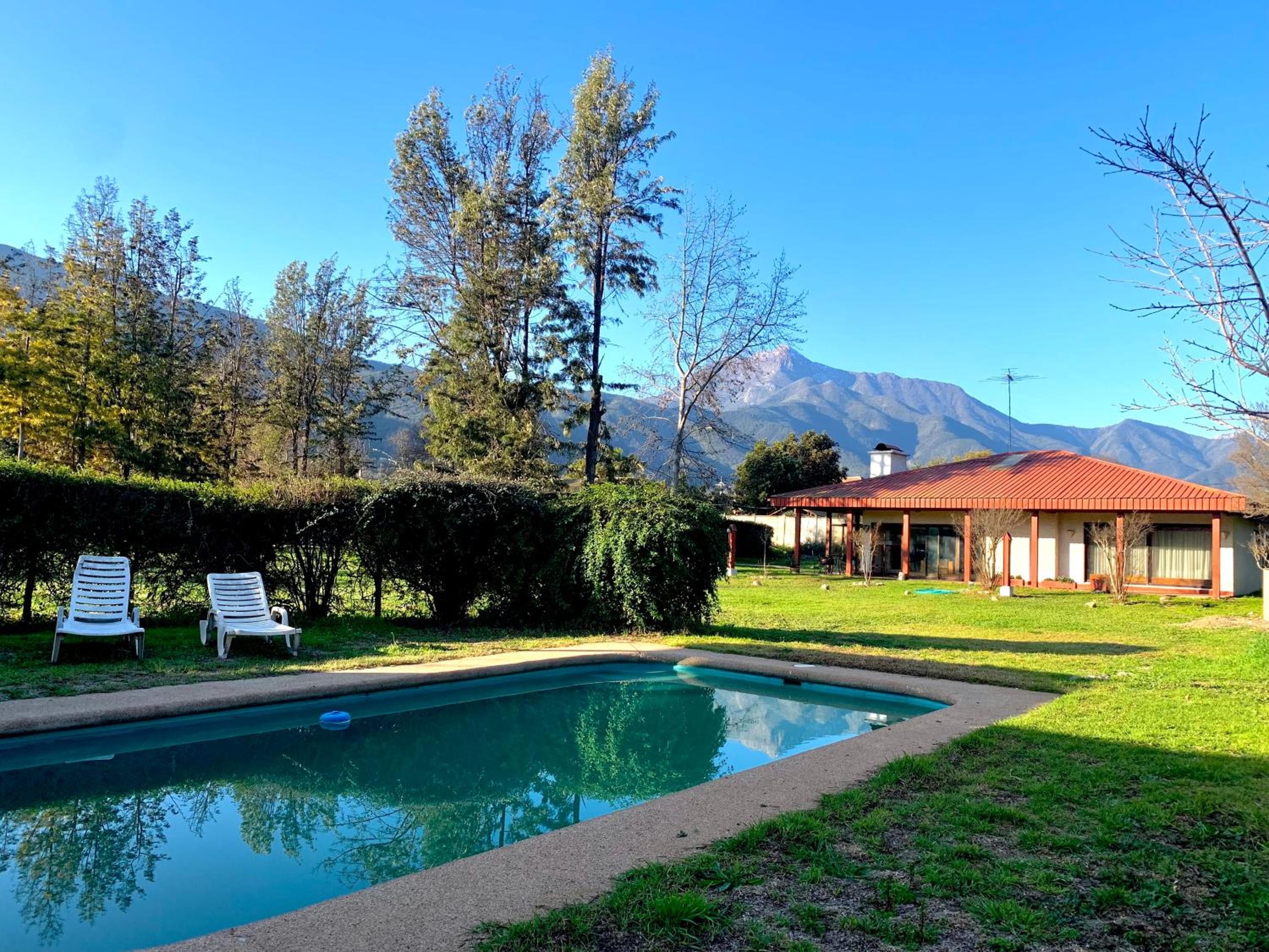 Casa tranquila y central con piscina en Olmué