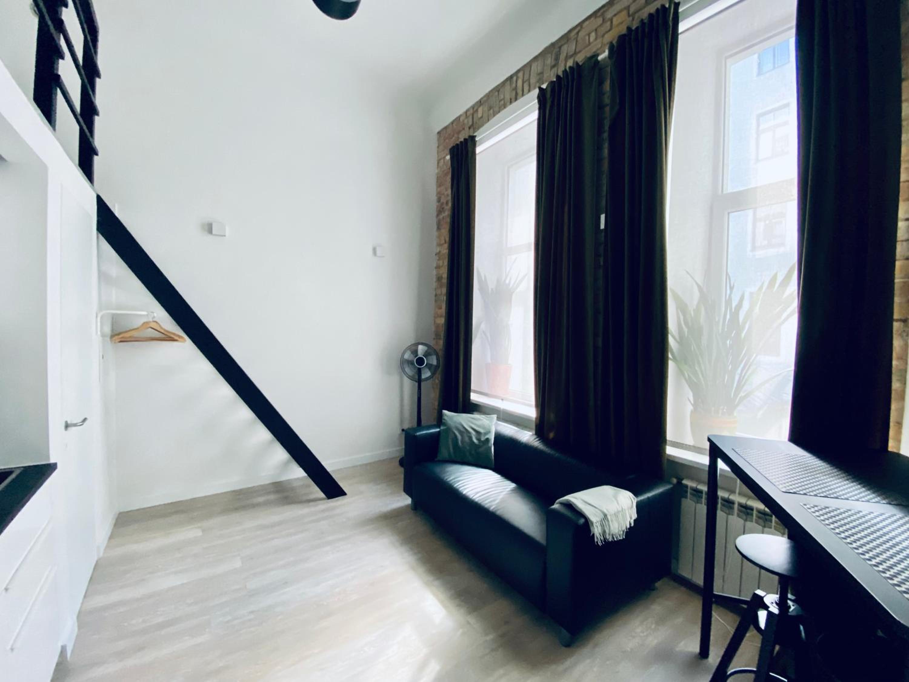 B&W Apartment view 3