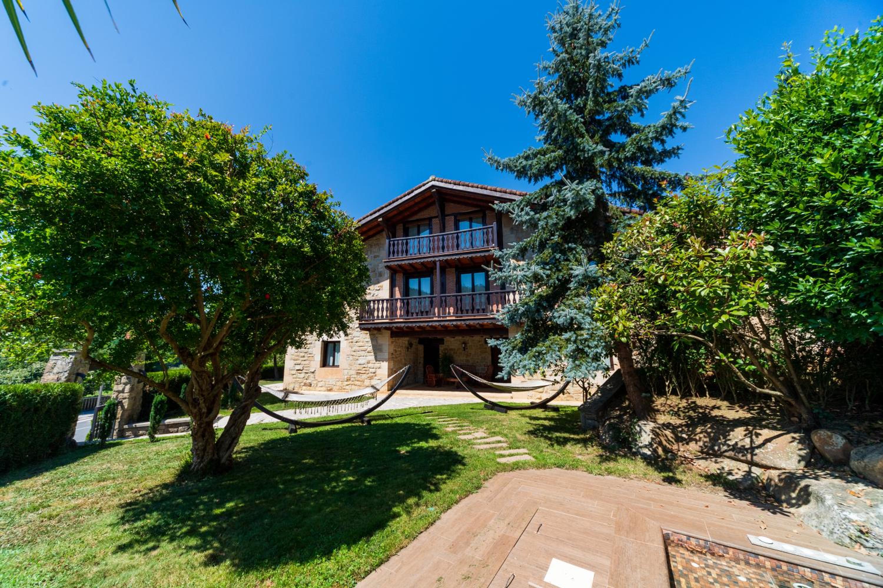 Villa DOLARETXE