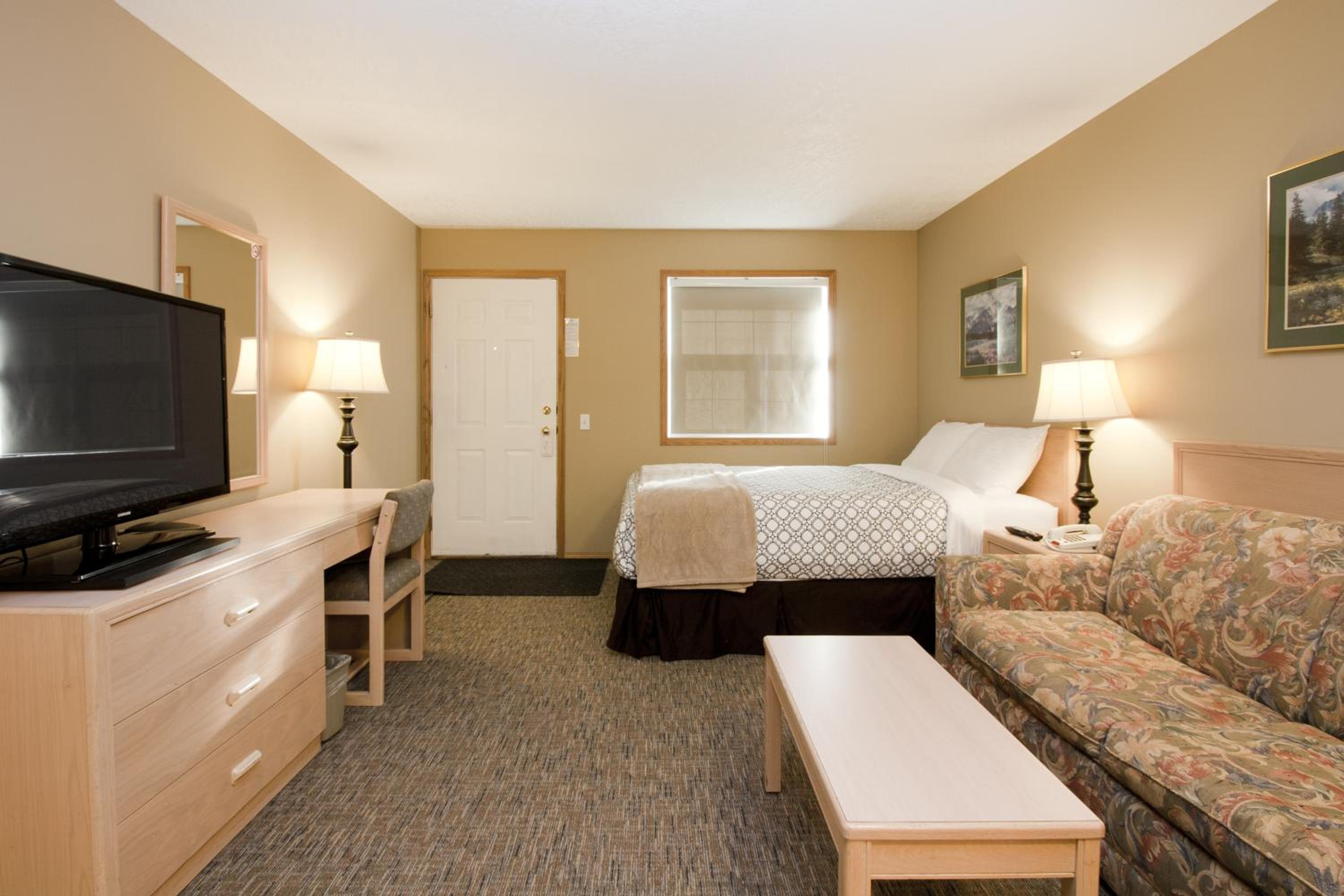 Bow River Inn