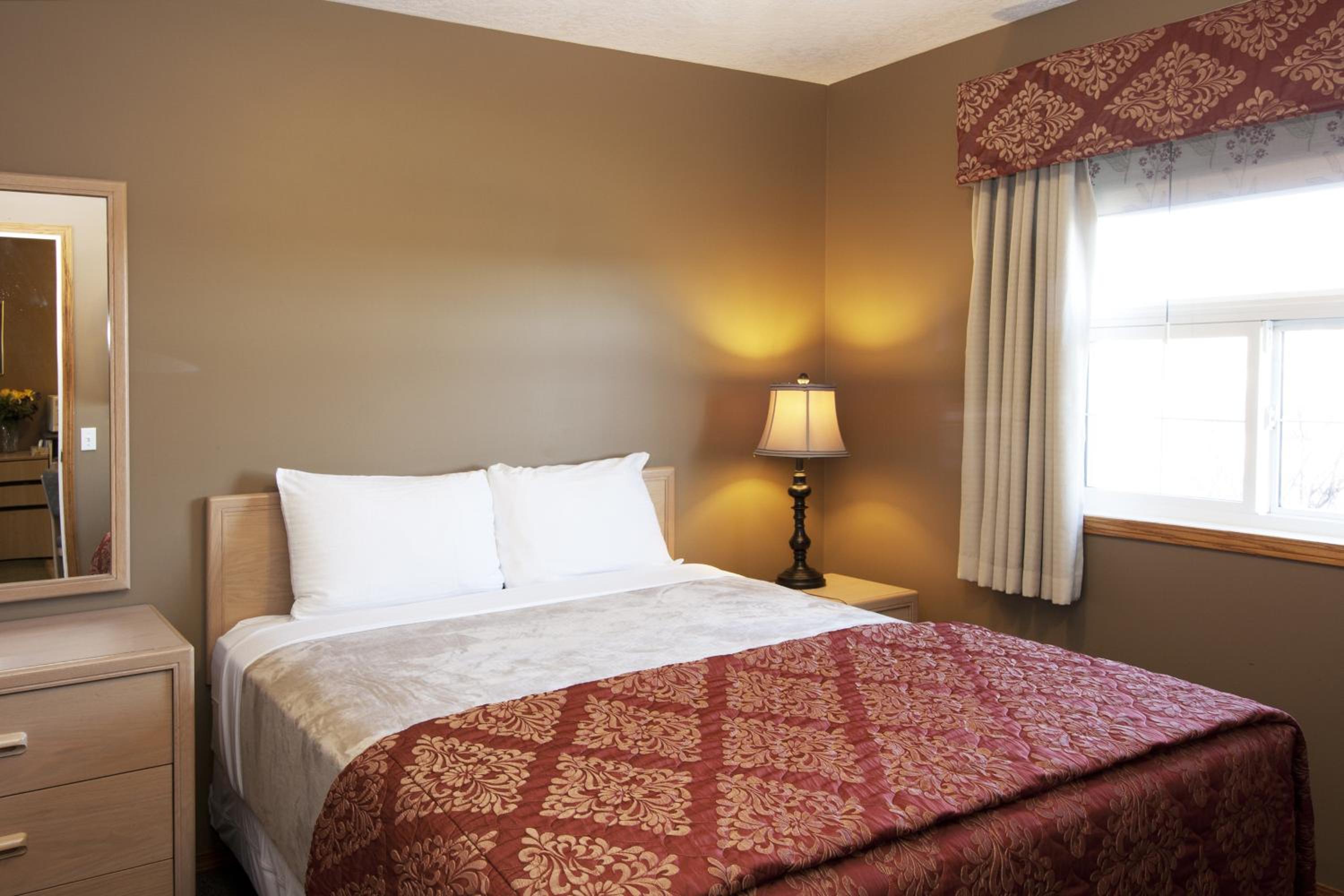 Bow River Inn