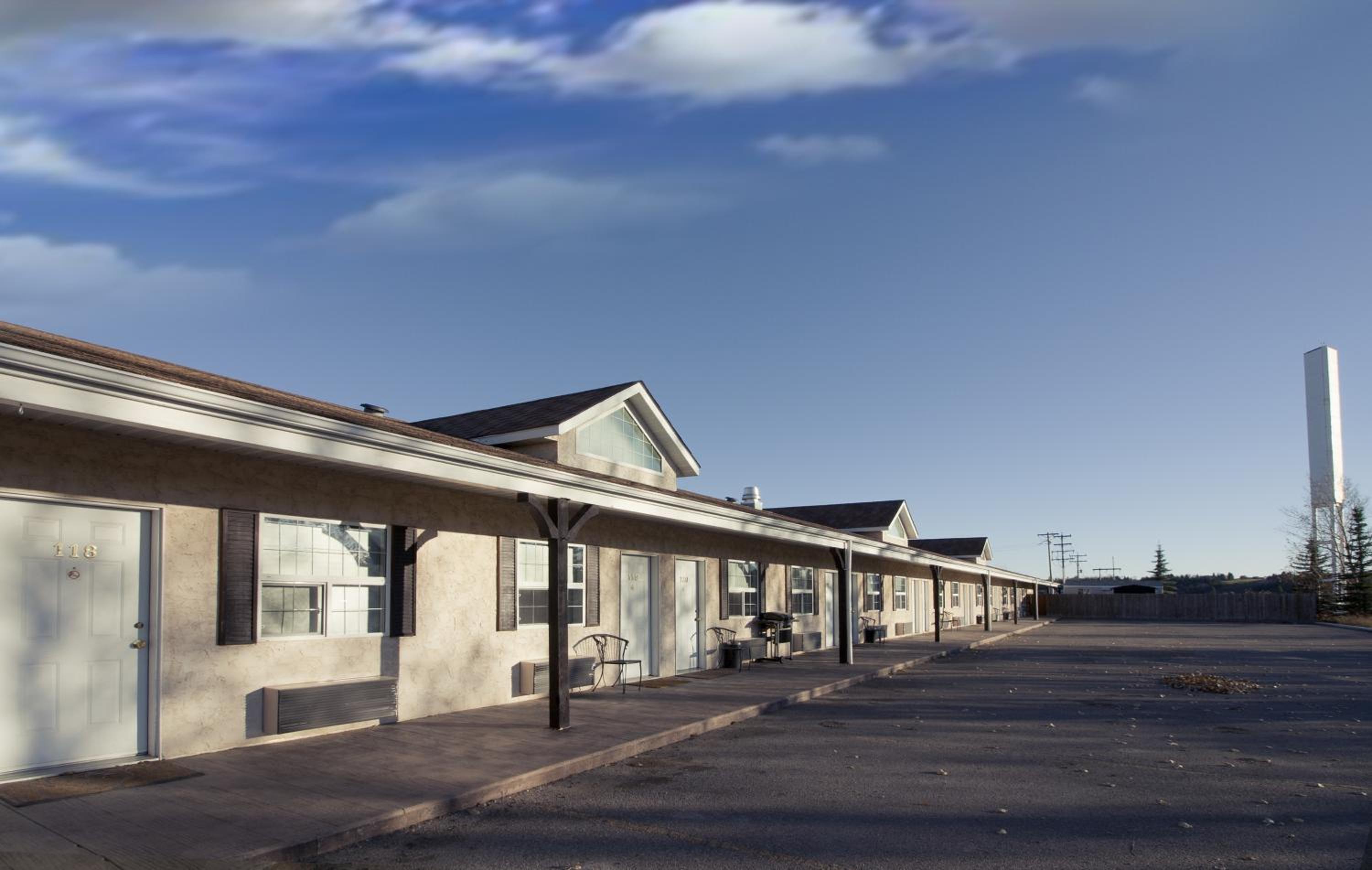 Bow River Inn