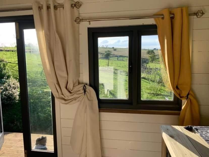 Rhodes To Serenity - Mermaid Shepherds Hut view 4