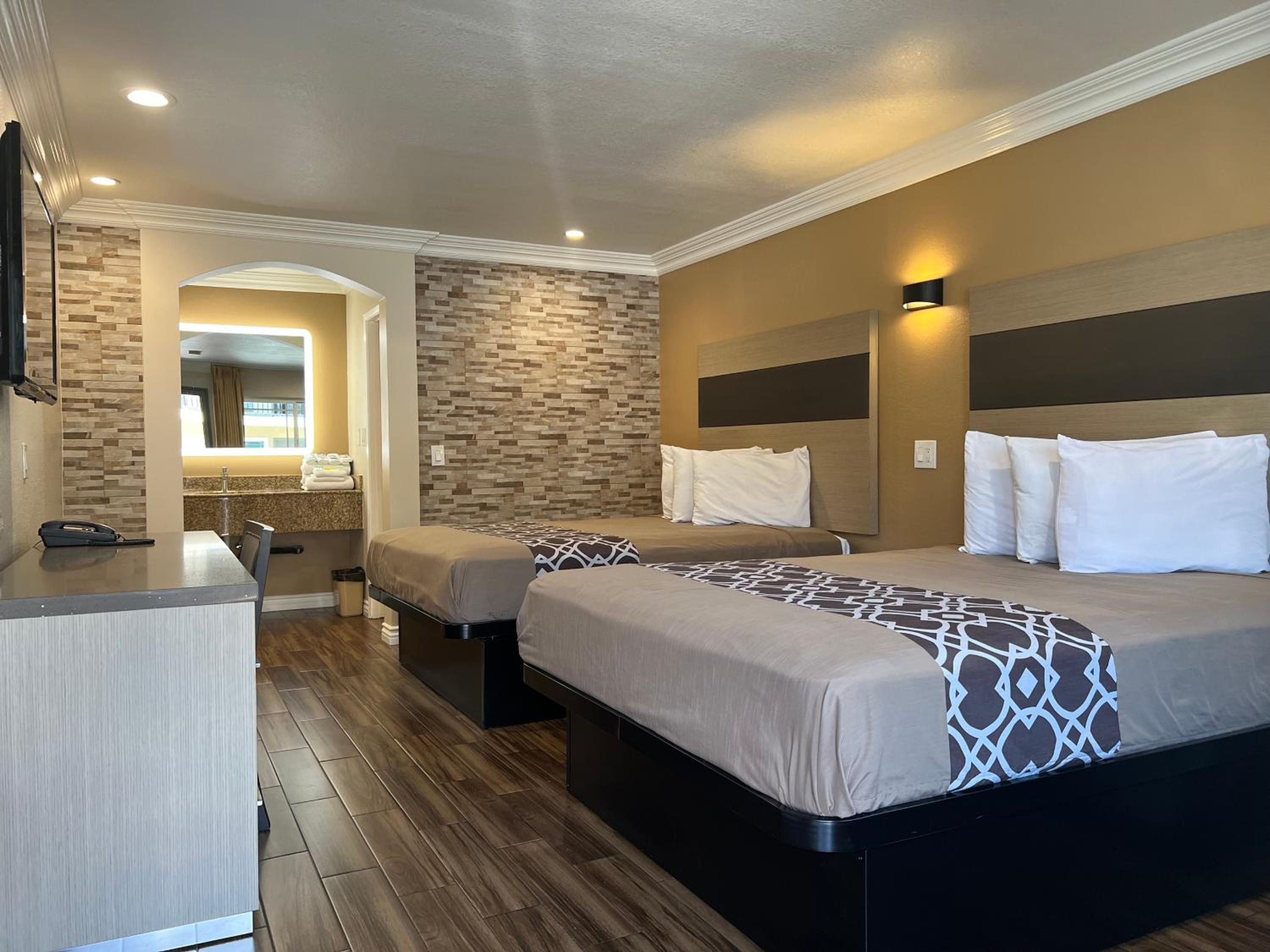 West Covina Vacations - Walnut Inn Suites West Covina - Property Image 13