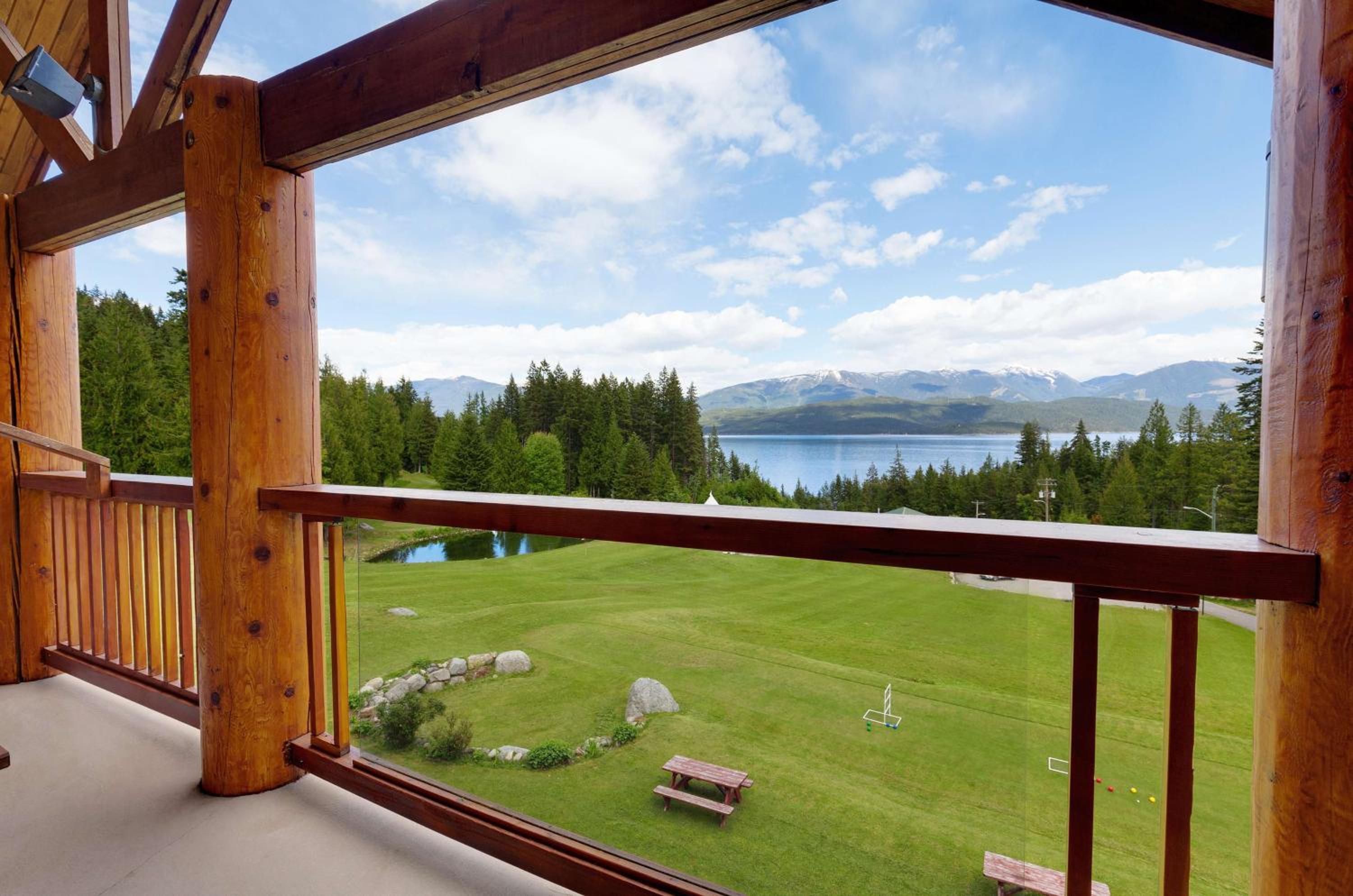Kootenay Lakeview Resort BW Signature Collection