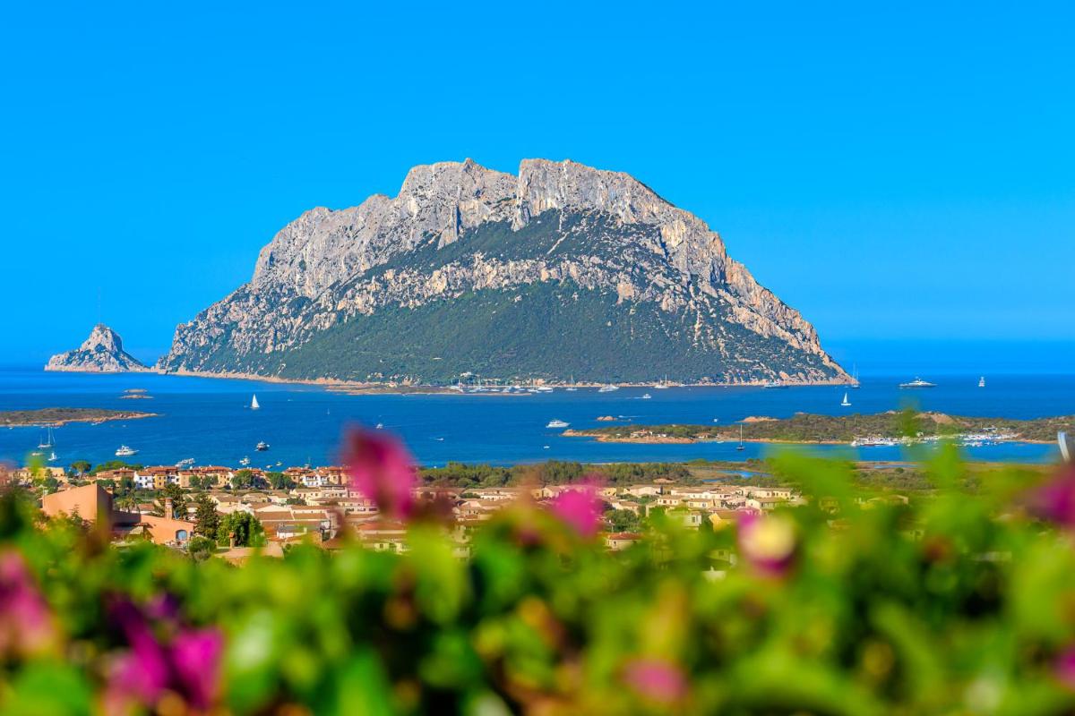 Villa with Breathtaking View I Private Garden I BBQ photo 2