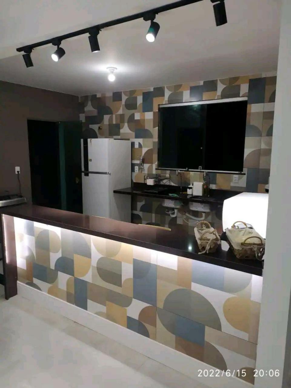 Excelente casa com Piscina