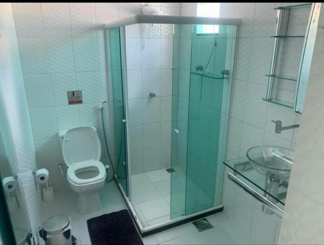 Excelente casa com Piscina