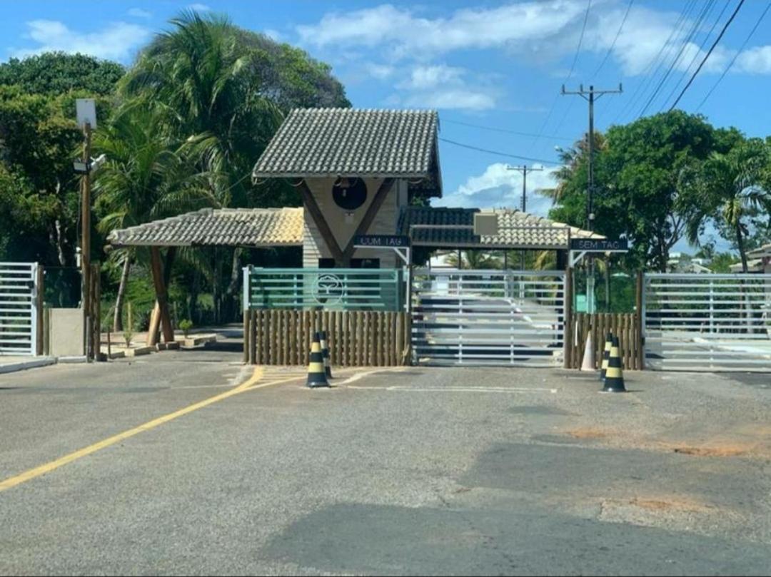 Excelente casa com Piscina
