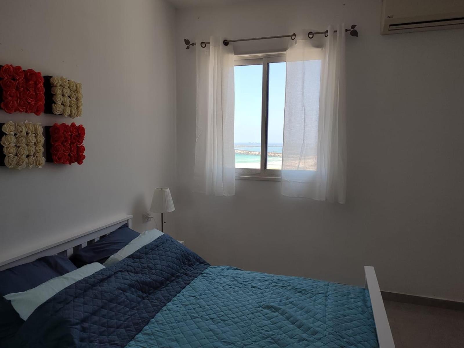 Lovely three-room apartment above the promenade view 4