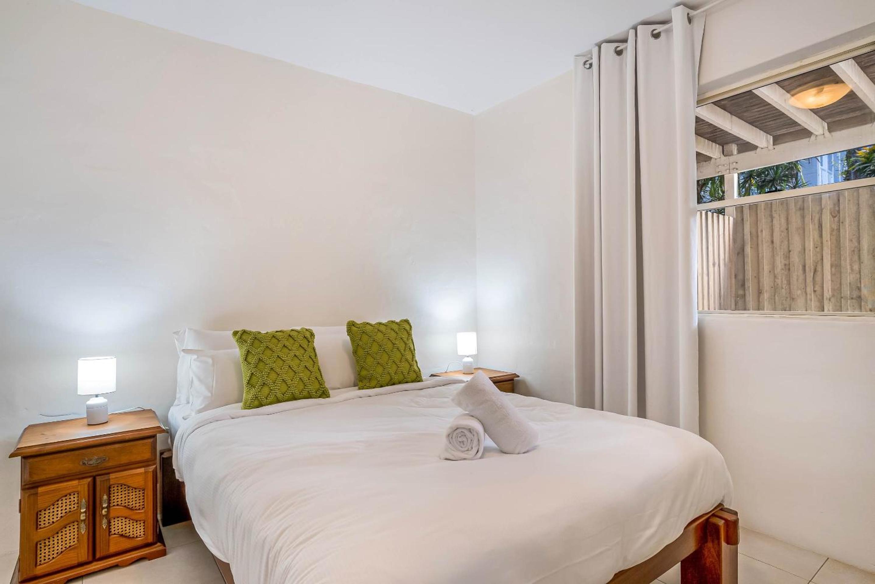 Fuller Holidays - The Rock Belongil Beach