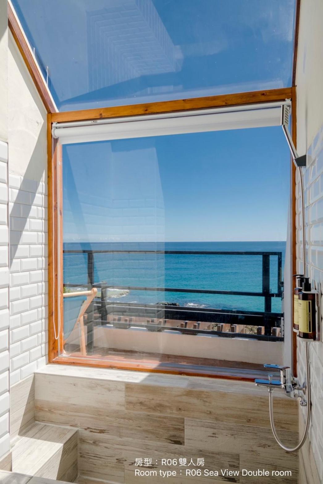 Chuanfanrock Haku Beach Days Inn