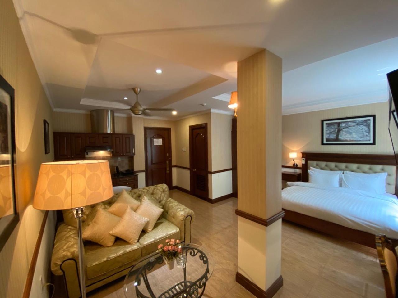 Central Resident Hotel