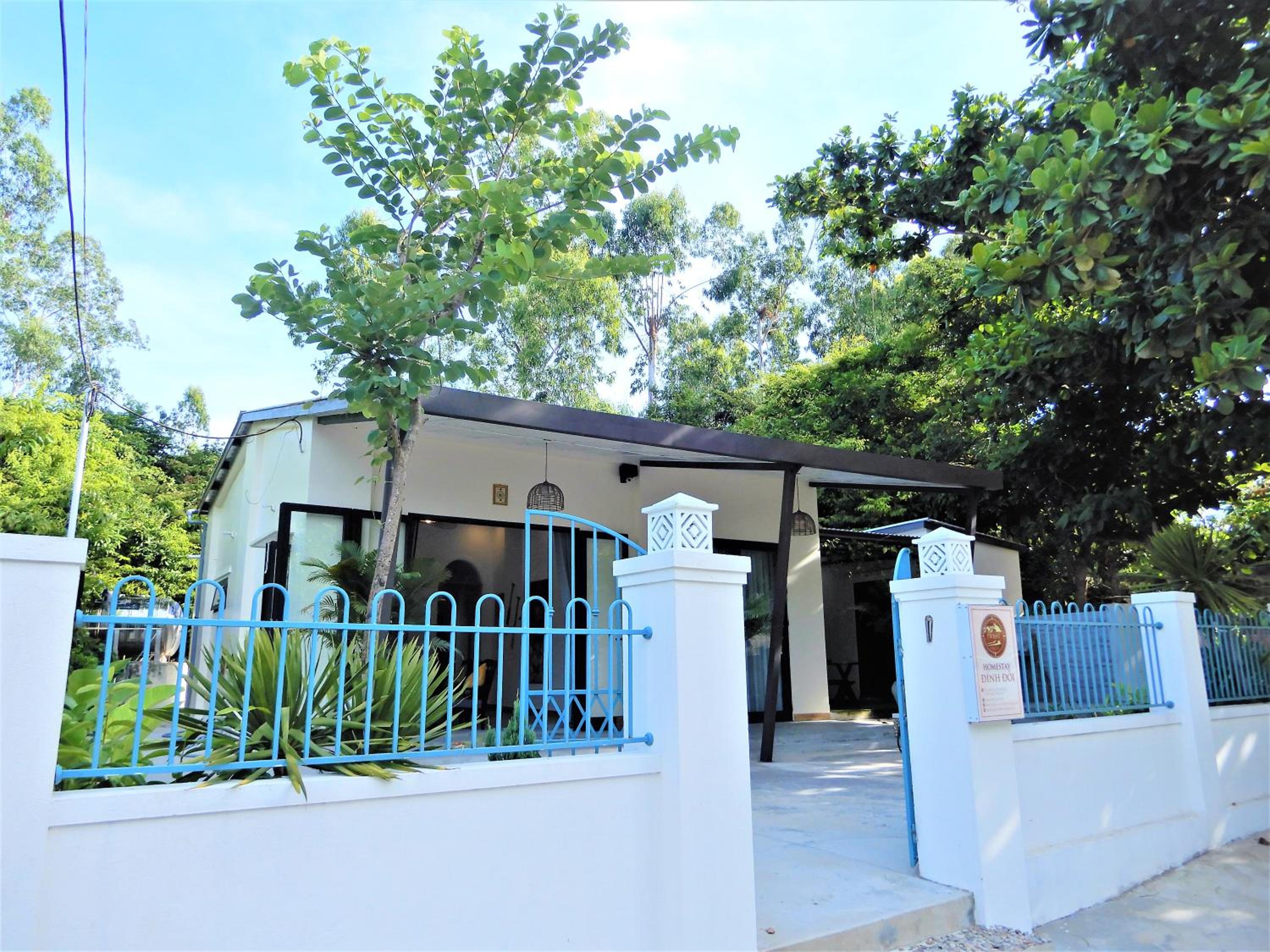 Crest House Beachside - Three-bedroom Private House on Cham Island Hoi An view 3