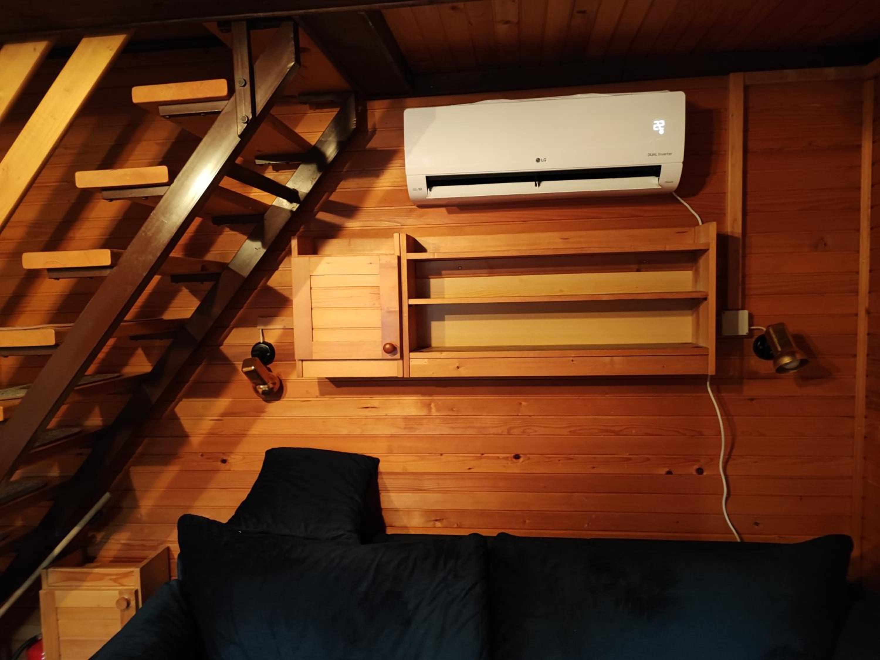 Hišica 70 view 4