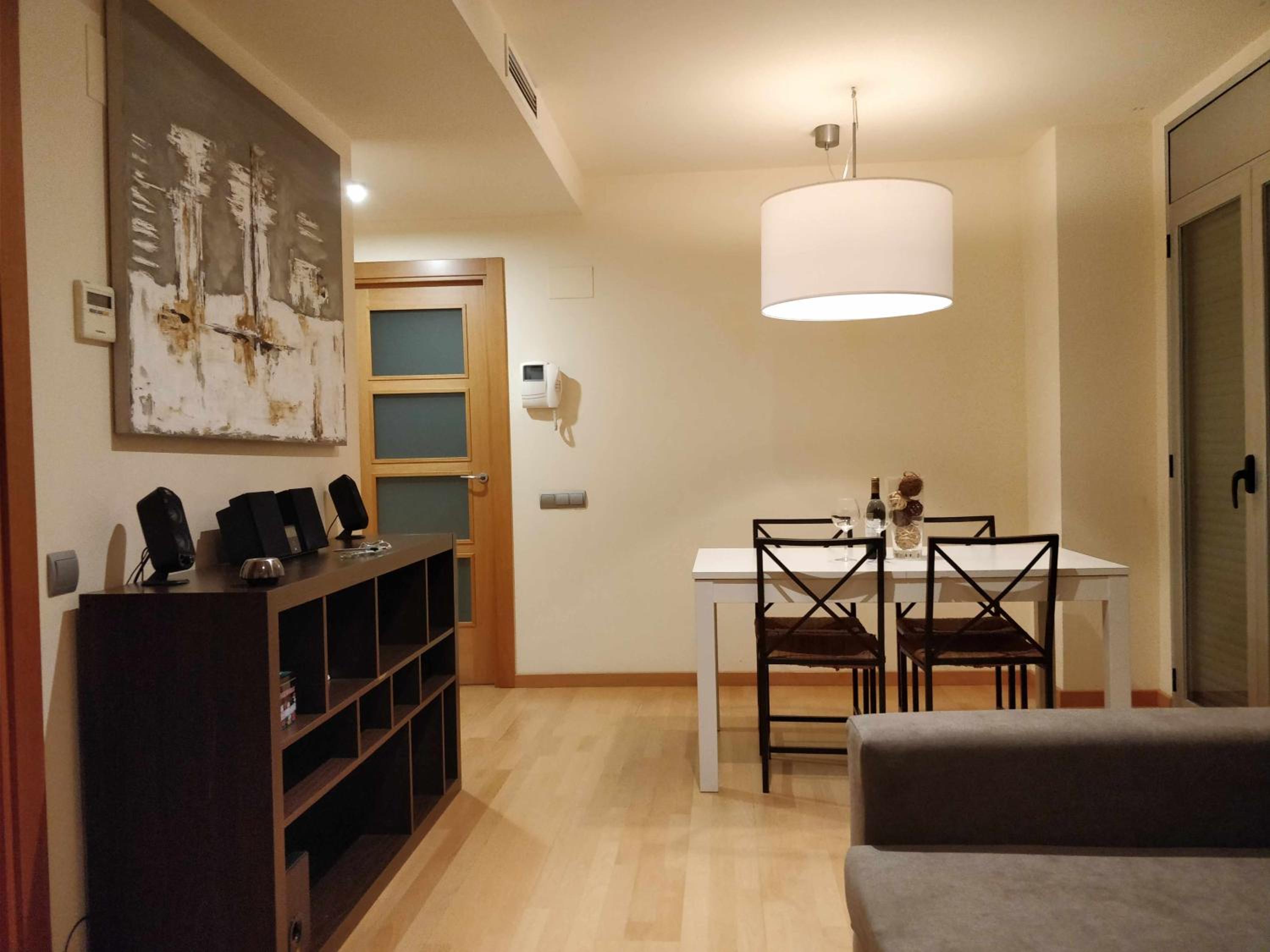 Mazi Apartments Downtown