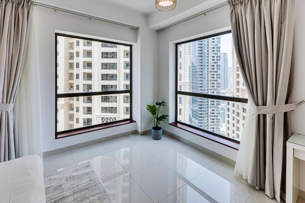 Great apartment in Jumeirah Beach Residence