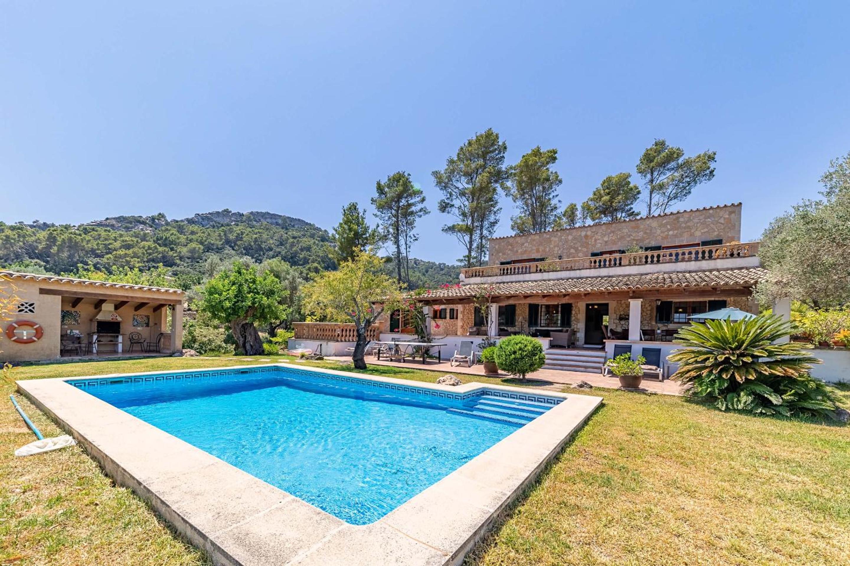 Villa Can Vista by Sealand Villas view 3