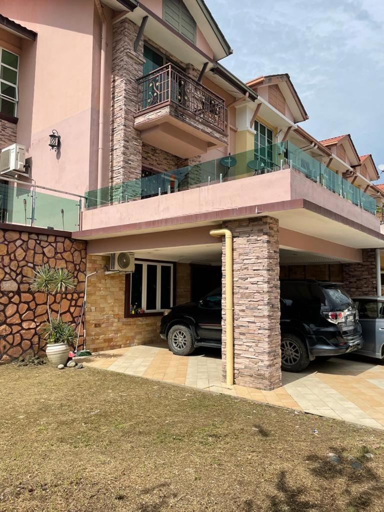 HOMESTAY D' SEPANGAR HILLS photo 7
