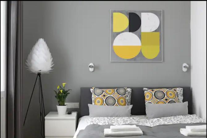 3bdr-2bath-3Ac design apt, central, secured parking, quiet