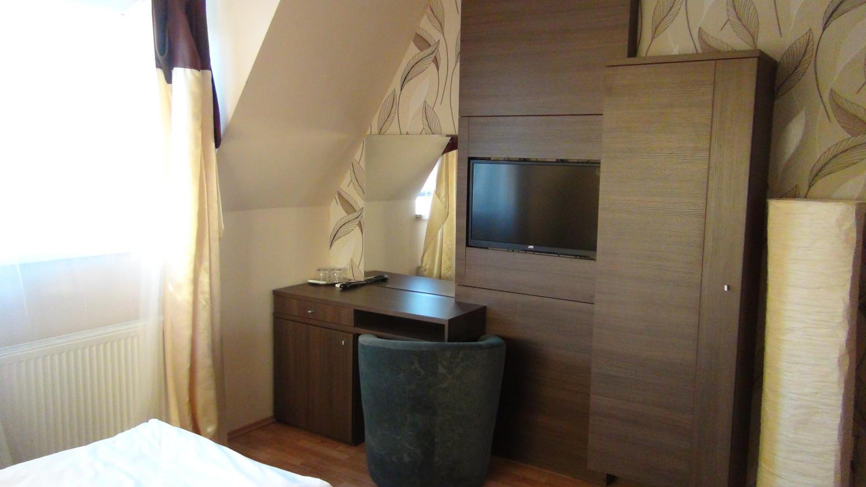 Photo 9