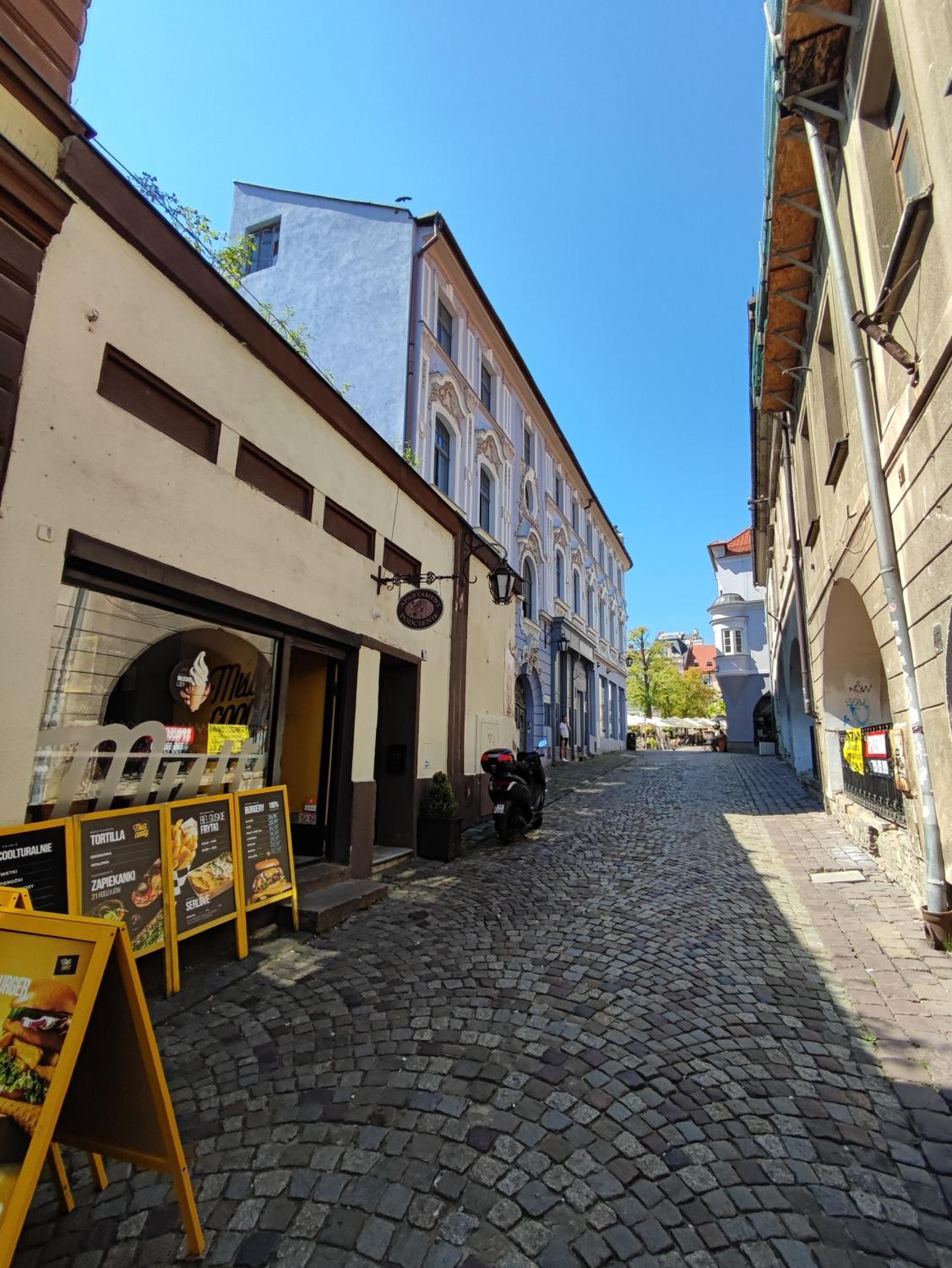 Photo 47